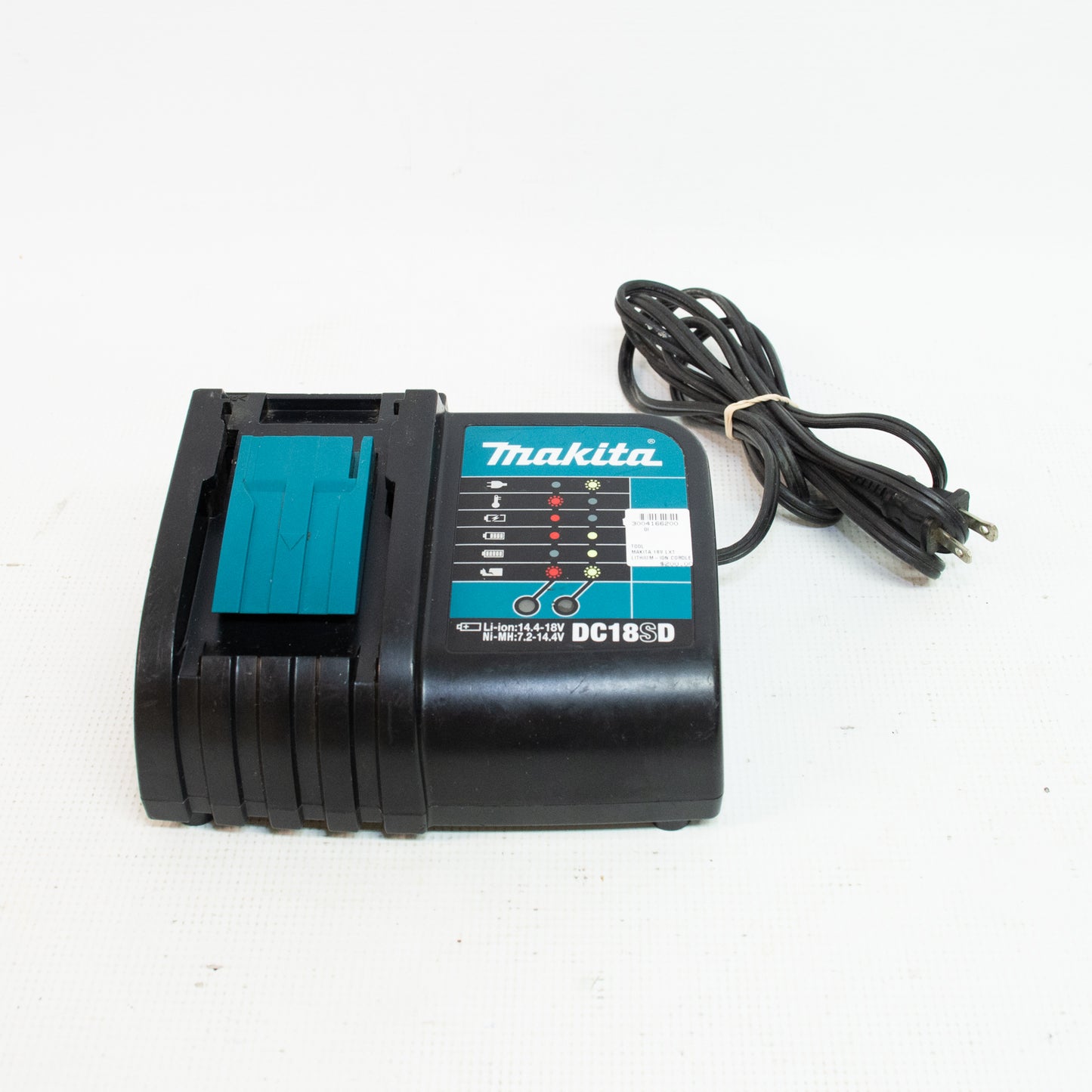 Makita XDS01 LXT 18V COrdless Cut-Out Saw