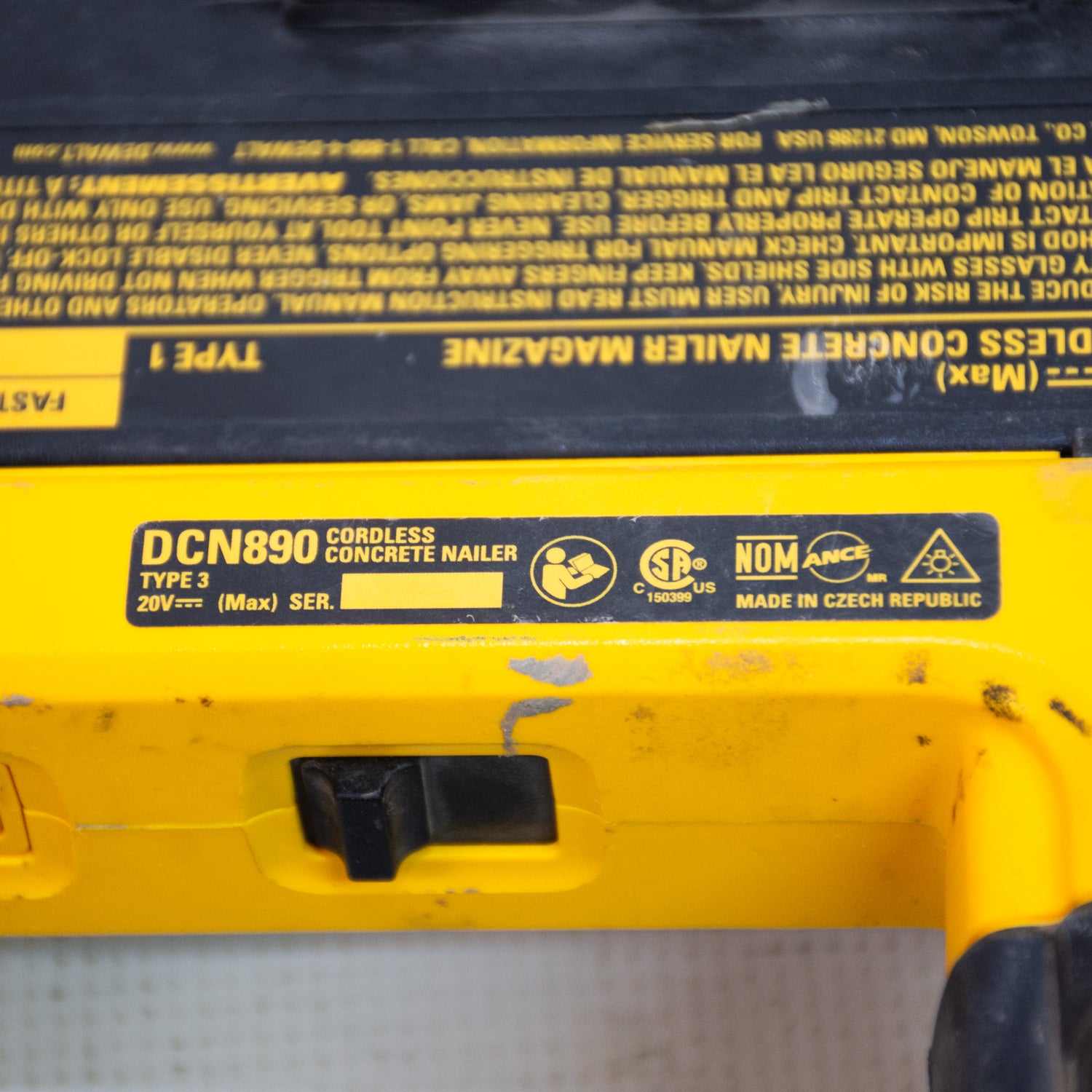 DEWALT DCN890 20V Max XR Brushless Cordless Concrete Nailer