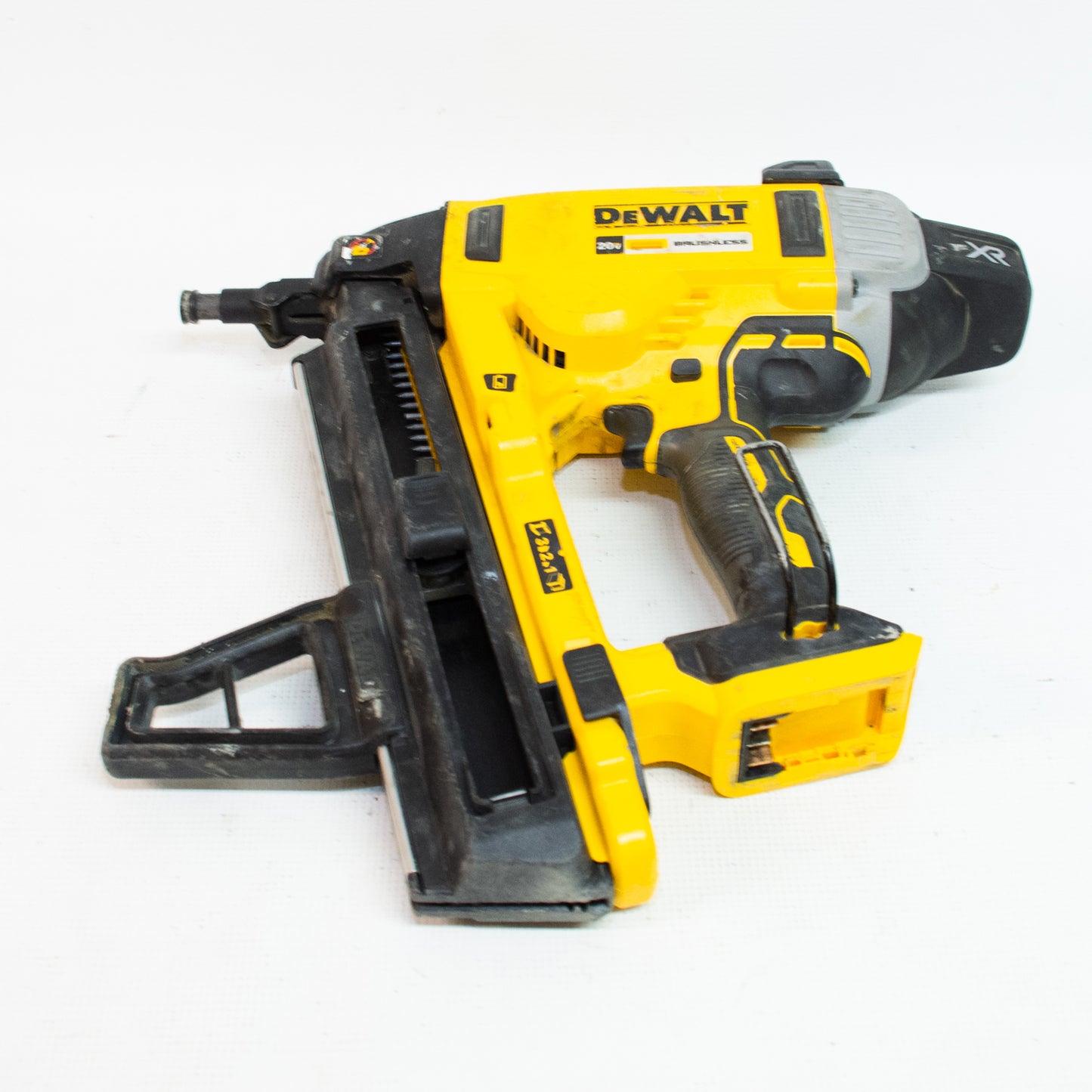 DEWALT DCN890 20V Max XR Brushless Cordless Concrete Nailer