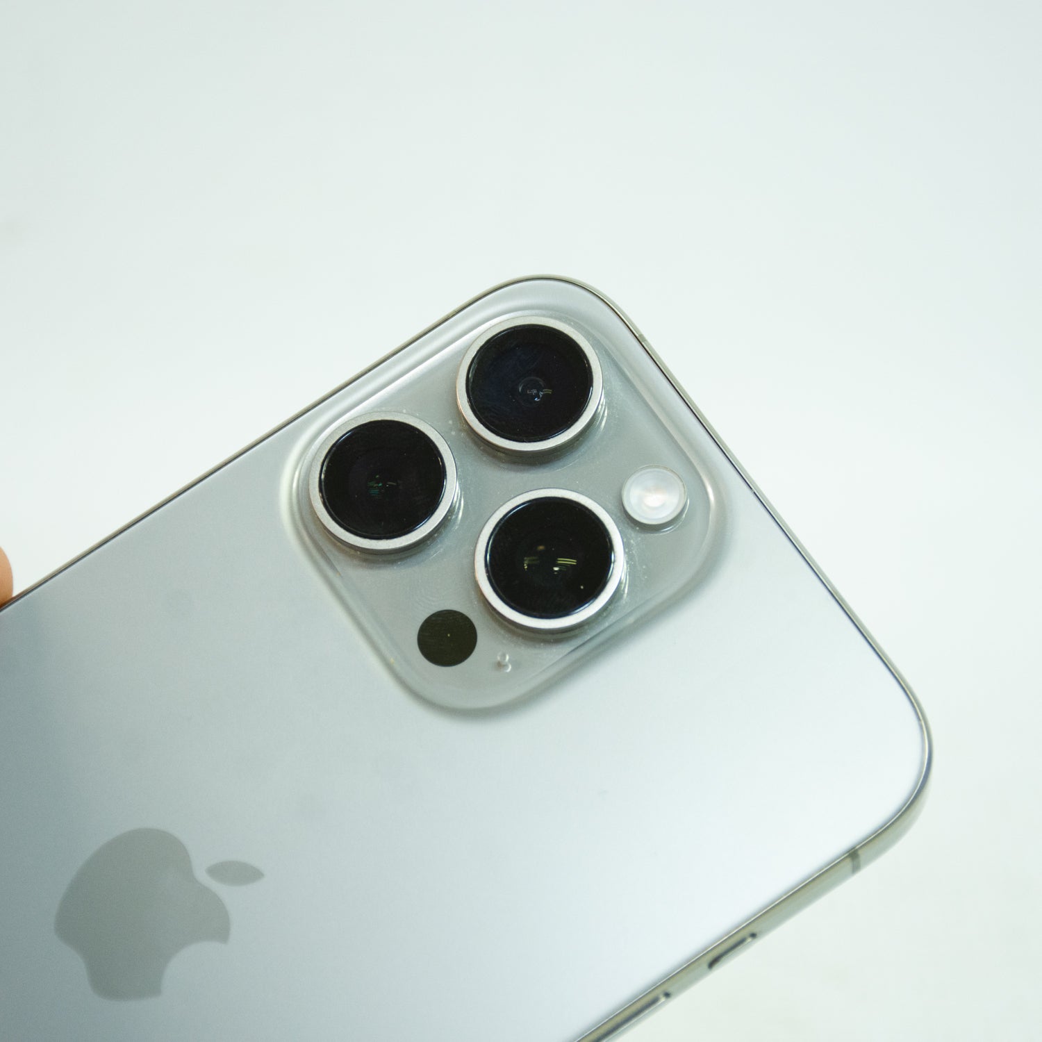 Apple iPhone 15 Pro Max - Silver - 128 GB