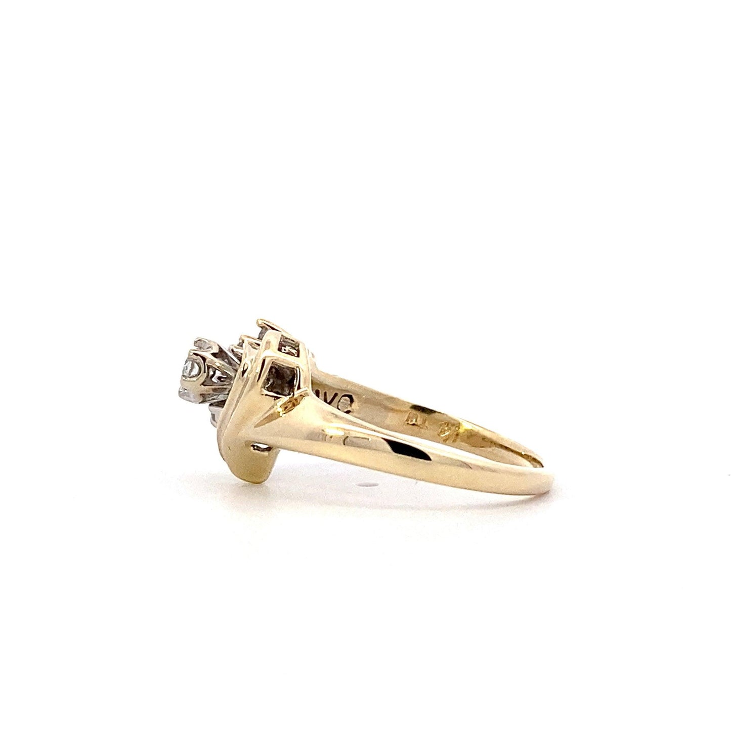 14K Yellow Gold Women's Diamond Heart Ring - 0.19ct