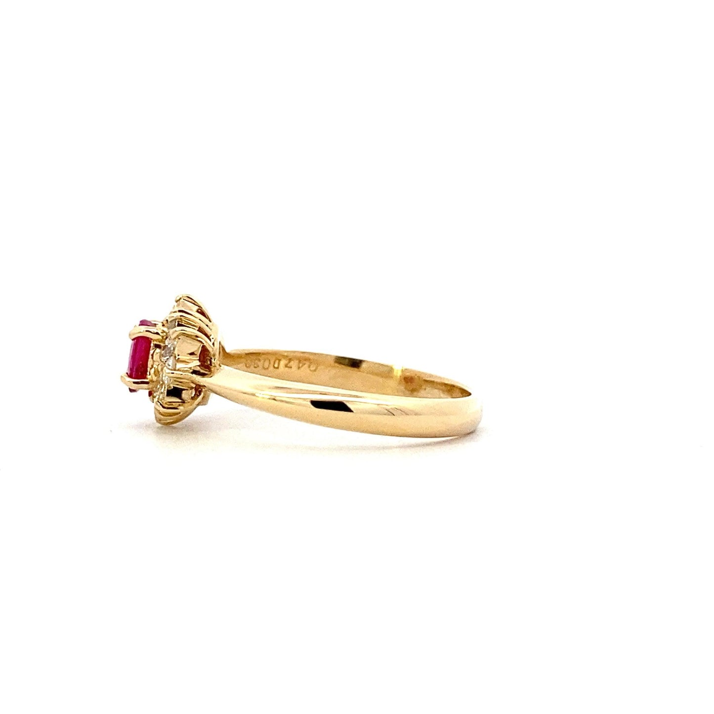 18K Yellow Gold Ruby & Diamond Women's Ring - 0.28ct