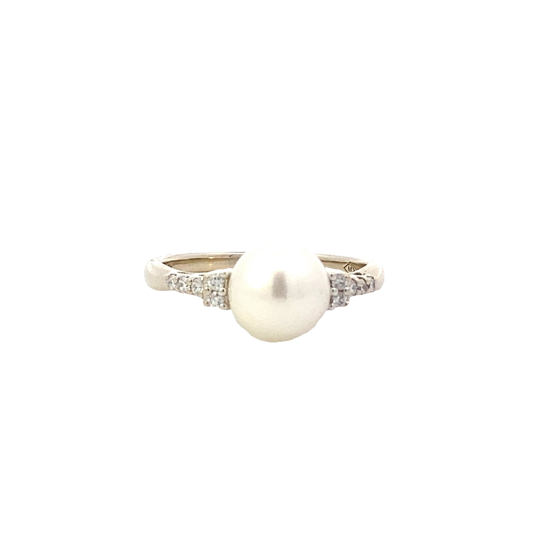 14K White Gold Pearl Women's Diamond Ring - 0.12ct