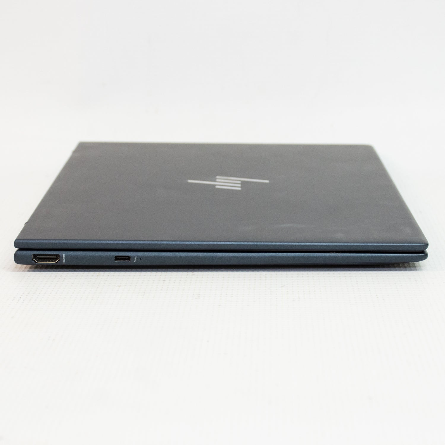 HP Dragonfly G4 13.5