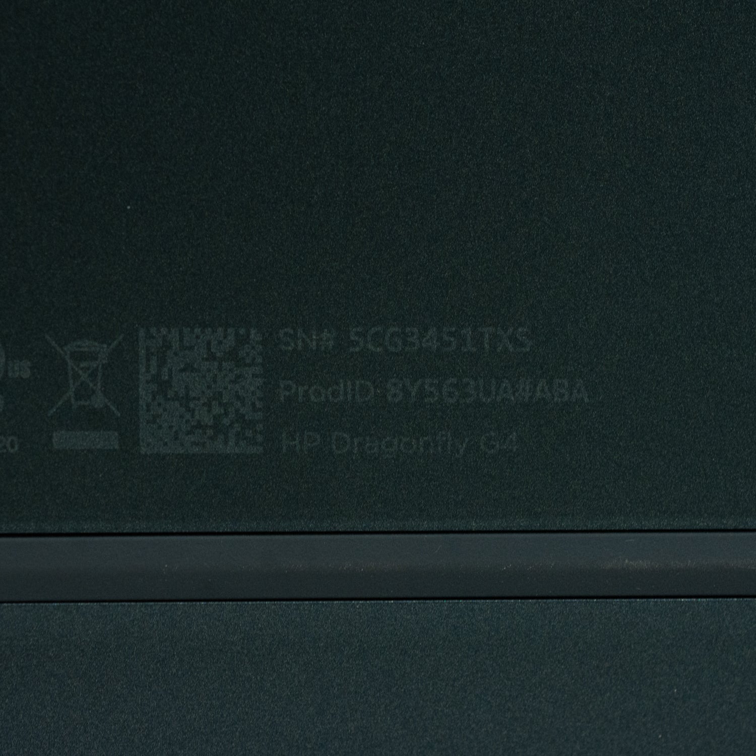 HP Dragonfly G4 13.5