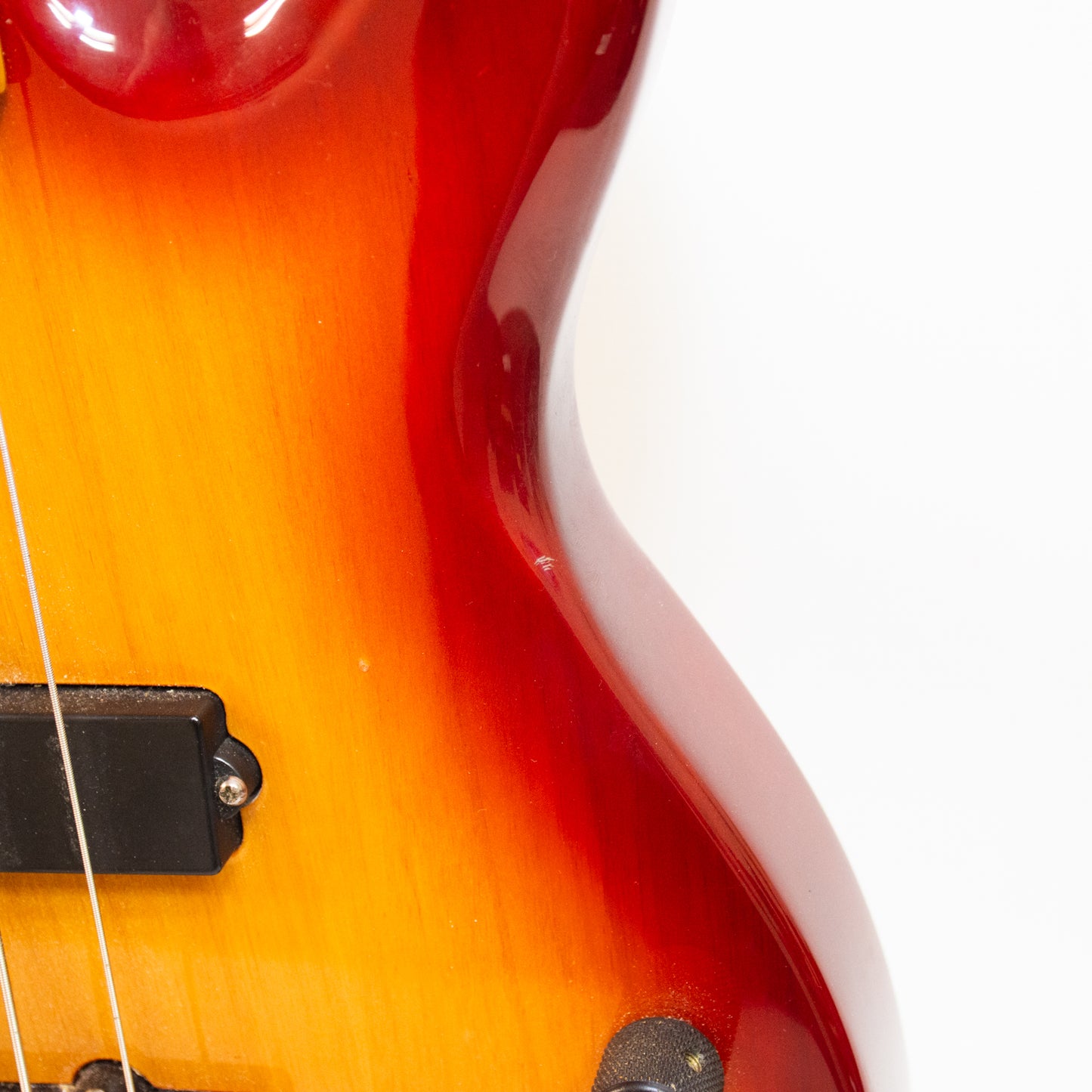 Fender Deluxe Zone 2006 5-String Sunburst Bass Guitar