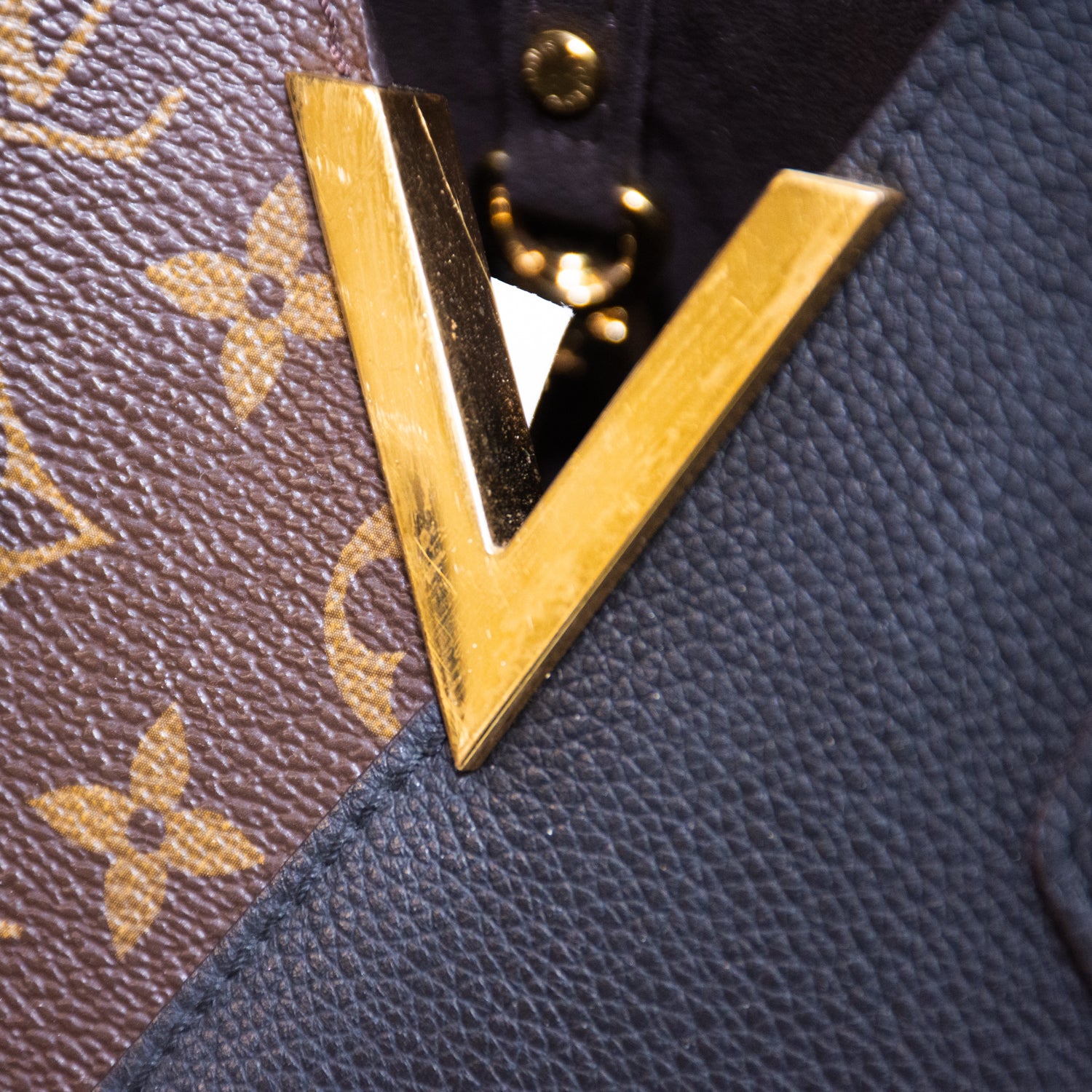 Louis Vuitton Kimono MM Brown/Black Canvas Purse