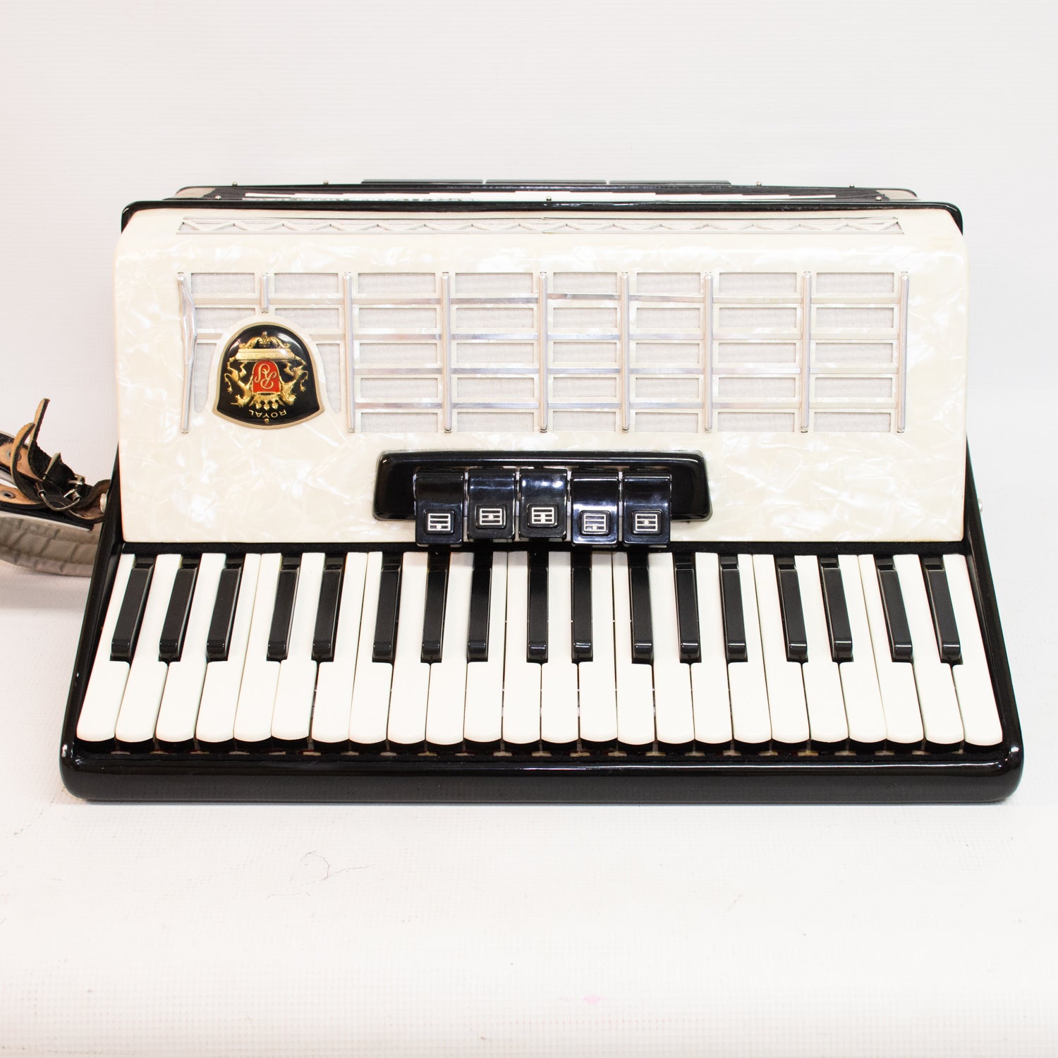 Royal Standard Silvana 2321 Accordion
