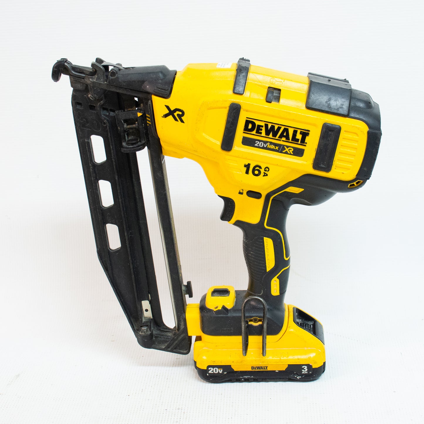 DEWALT DCN660 XR 20V Max Brushless 16 Gauge Finish Nailer
