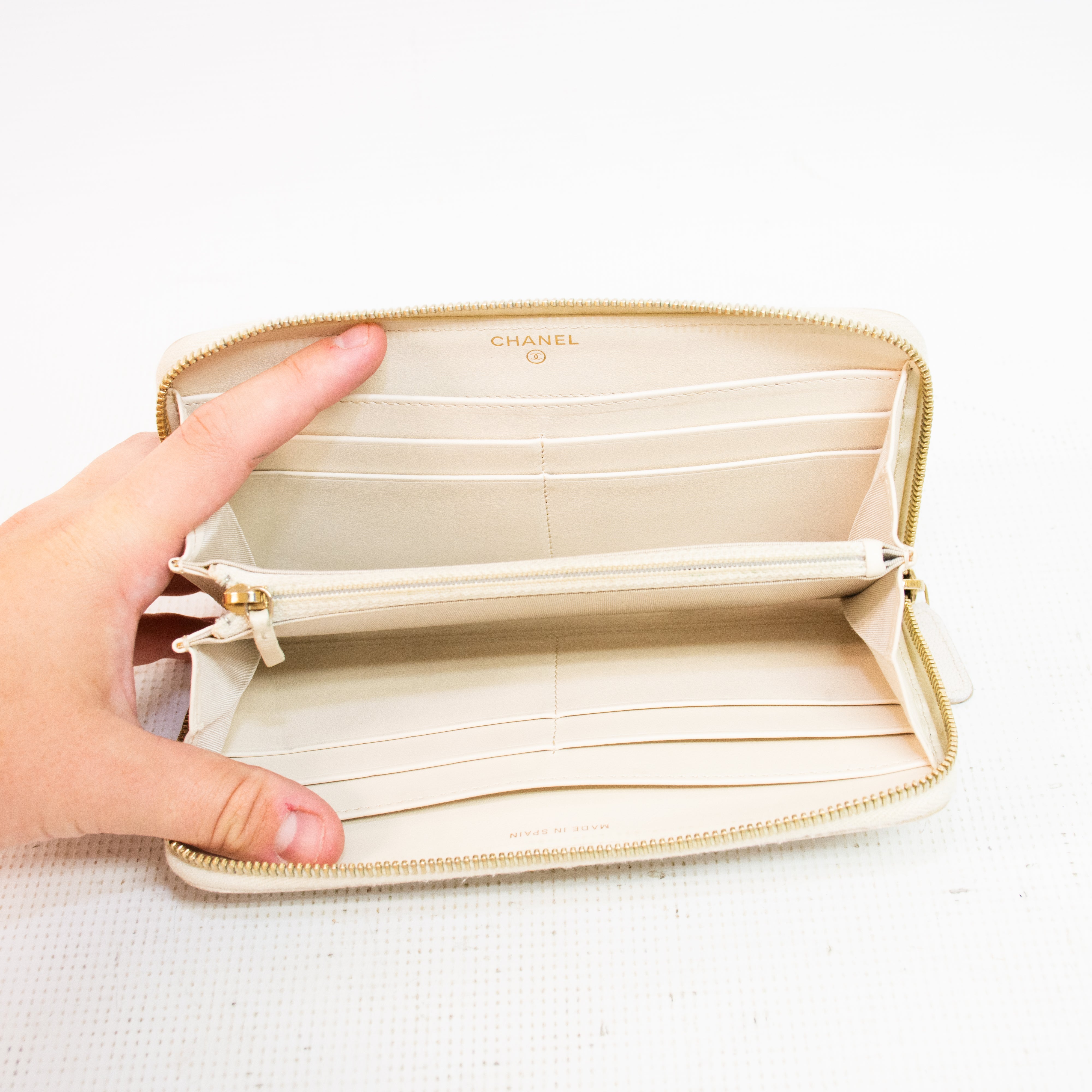 Chanel Mademoiselle White Long Wallet