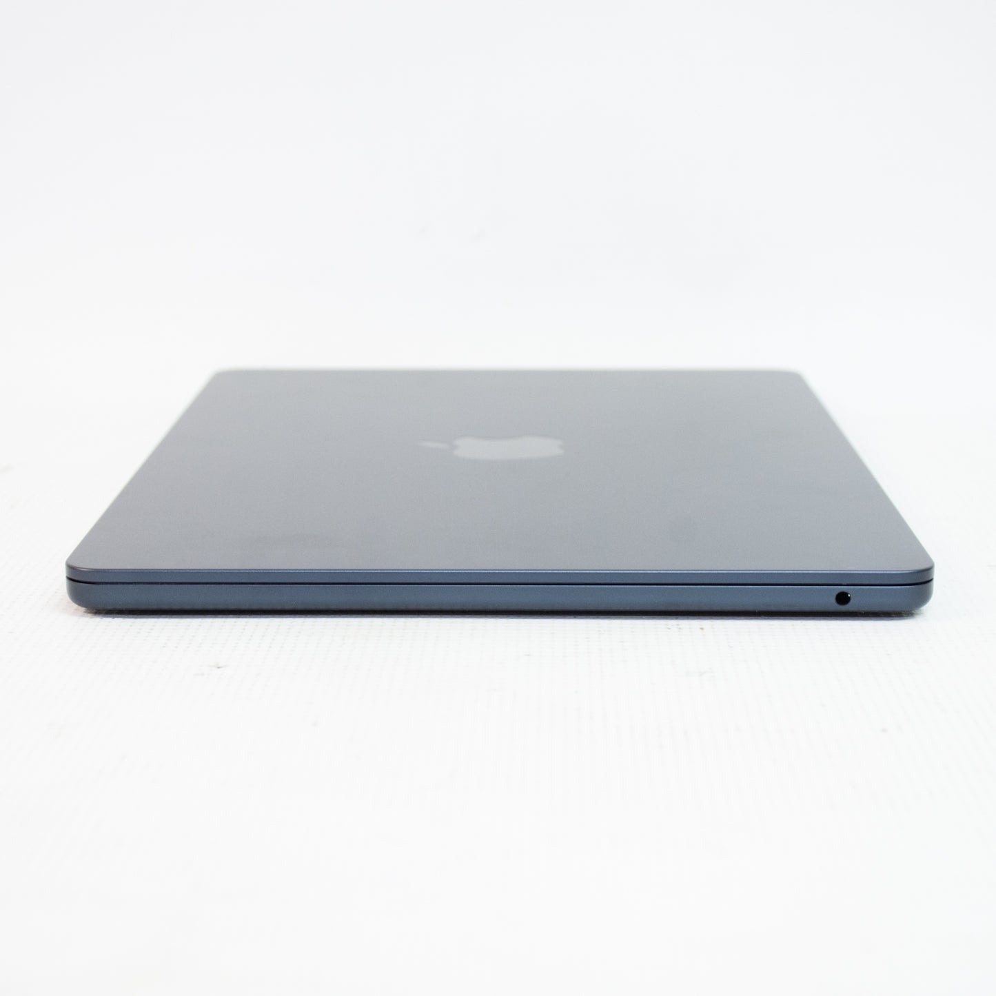 Apple Macbook Air 13" Laptop A3240 - M4 - 24 GB Ram - 1 TB - Midnight