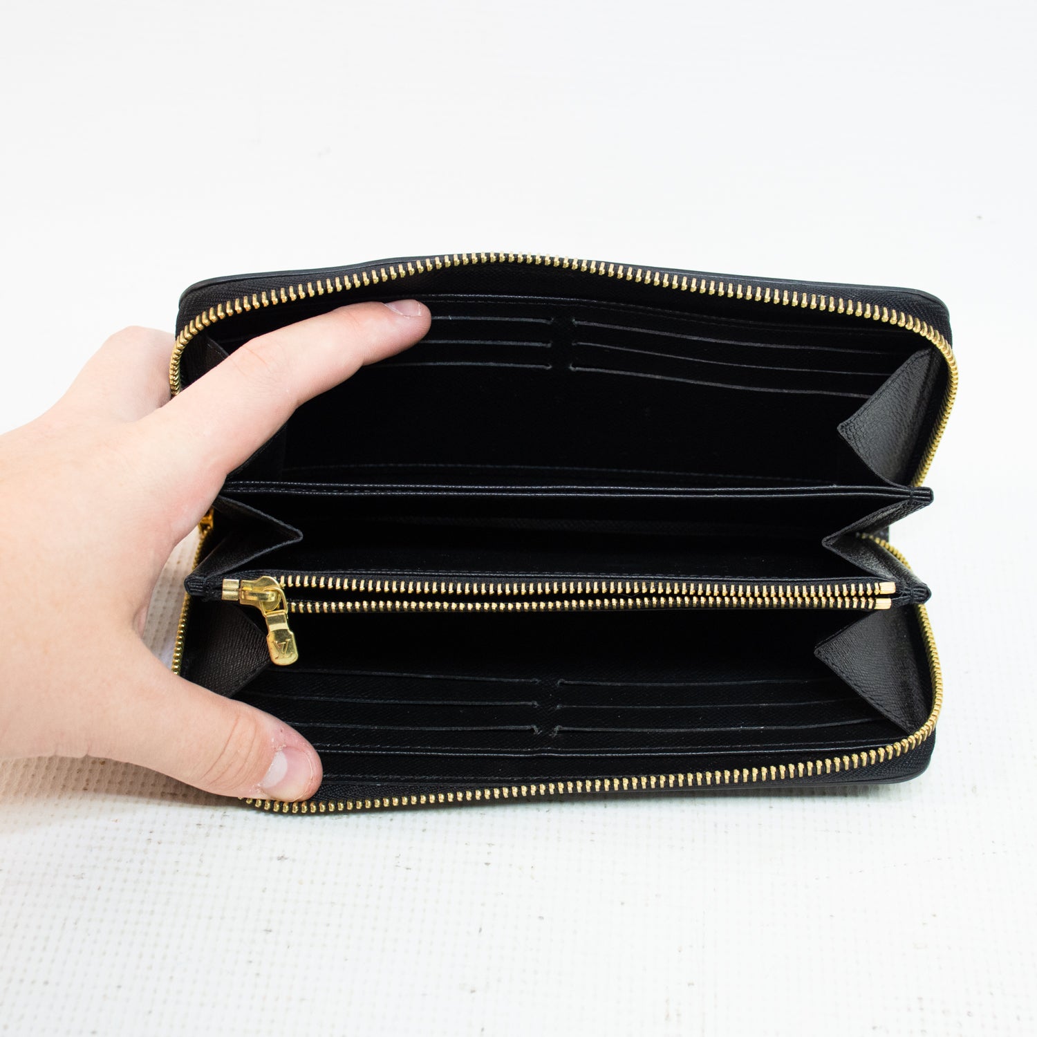 Louis Vuitton Black EPI Zippy Wallet - M61857
