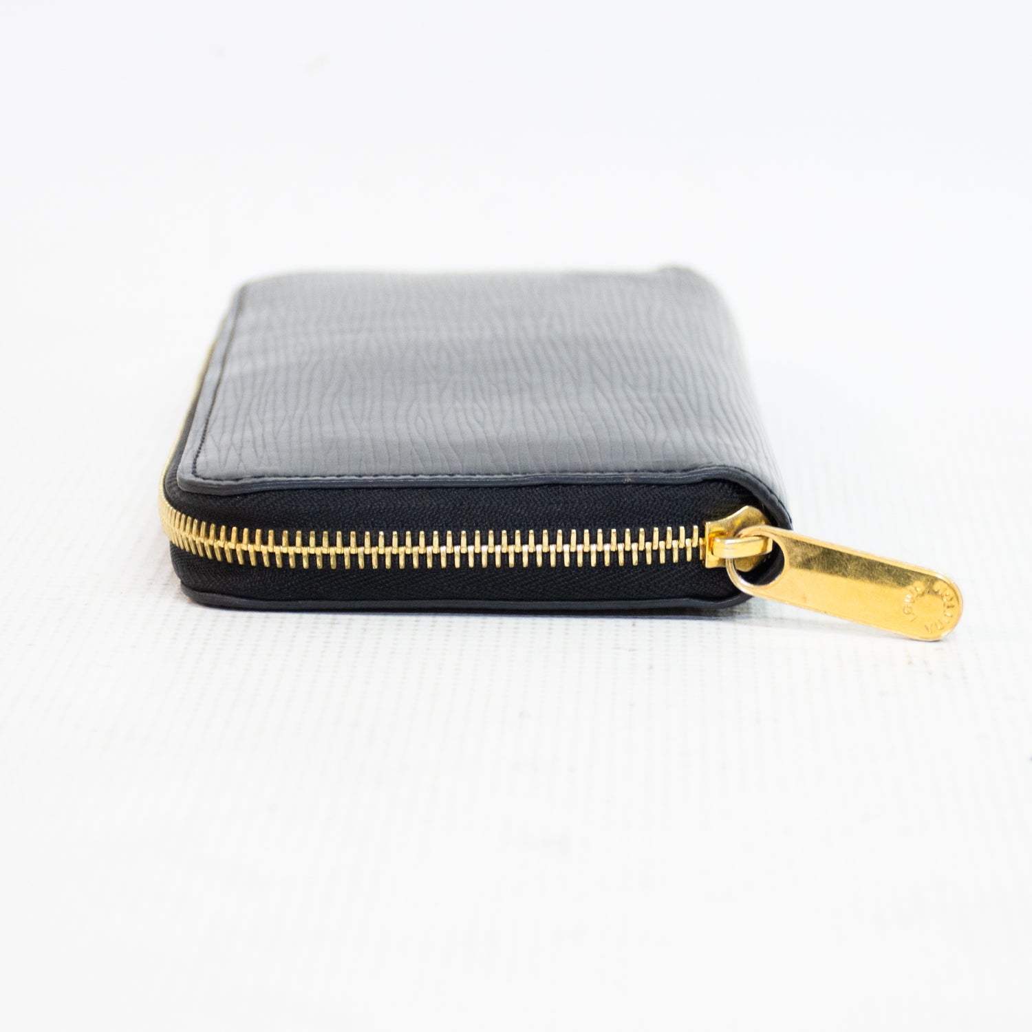 Louis Vuitton Black EPI Zippy Wallet - M61857