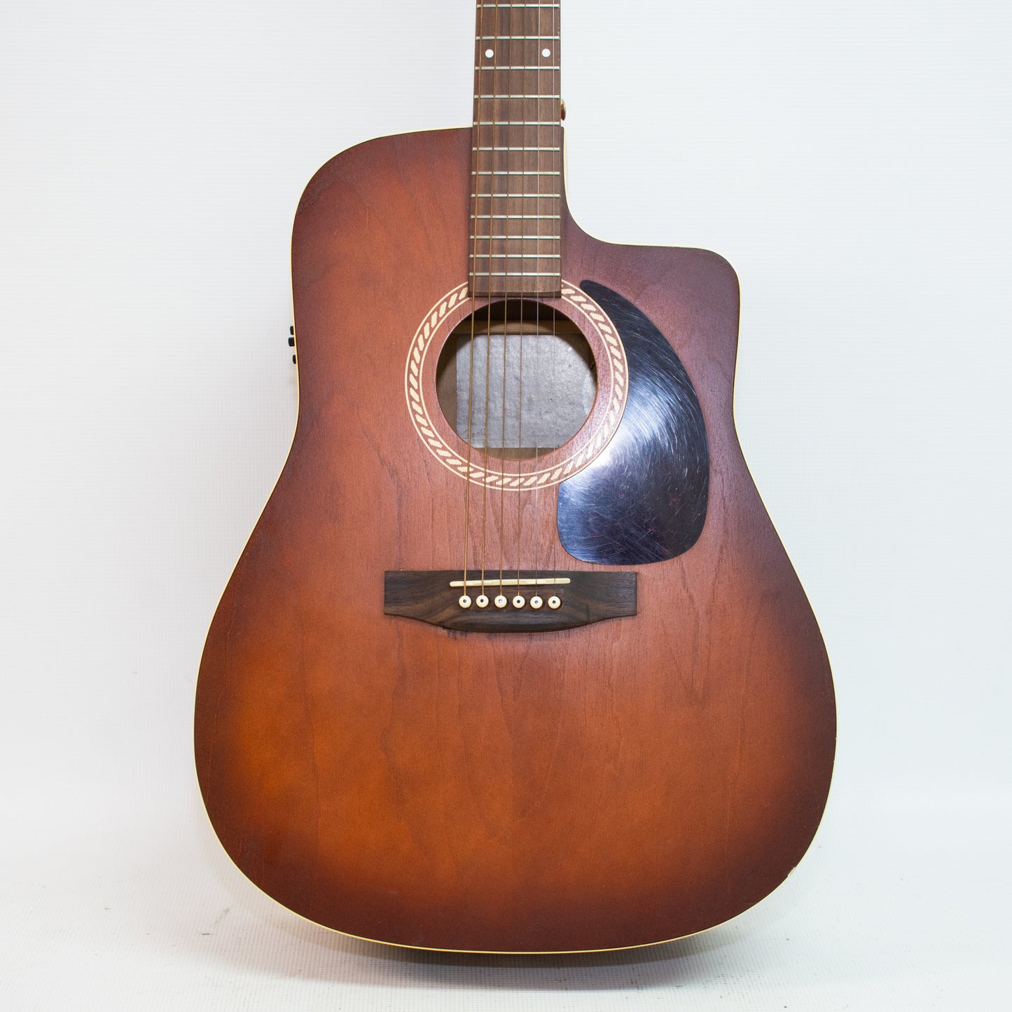 Art & Lutherie CW Wild Cherry Acoustic Guitar