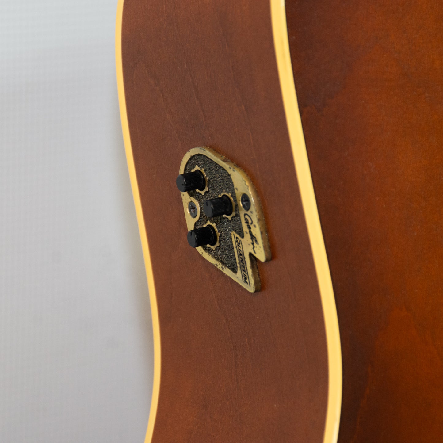 Art & Lutherie CW Wild Cherry Acoustic Guitar