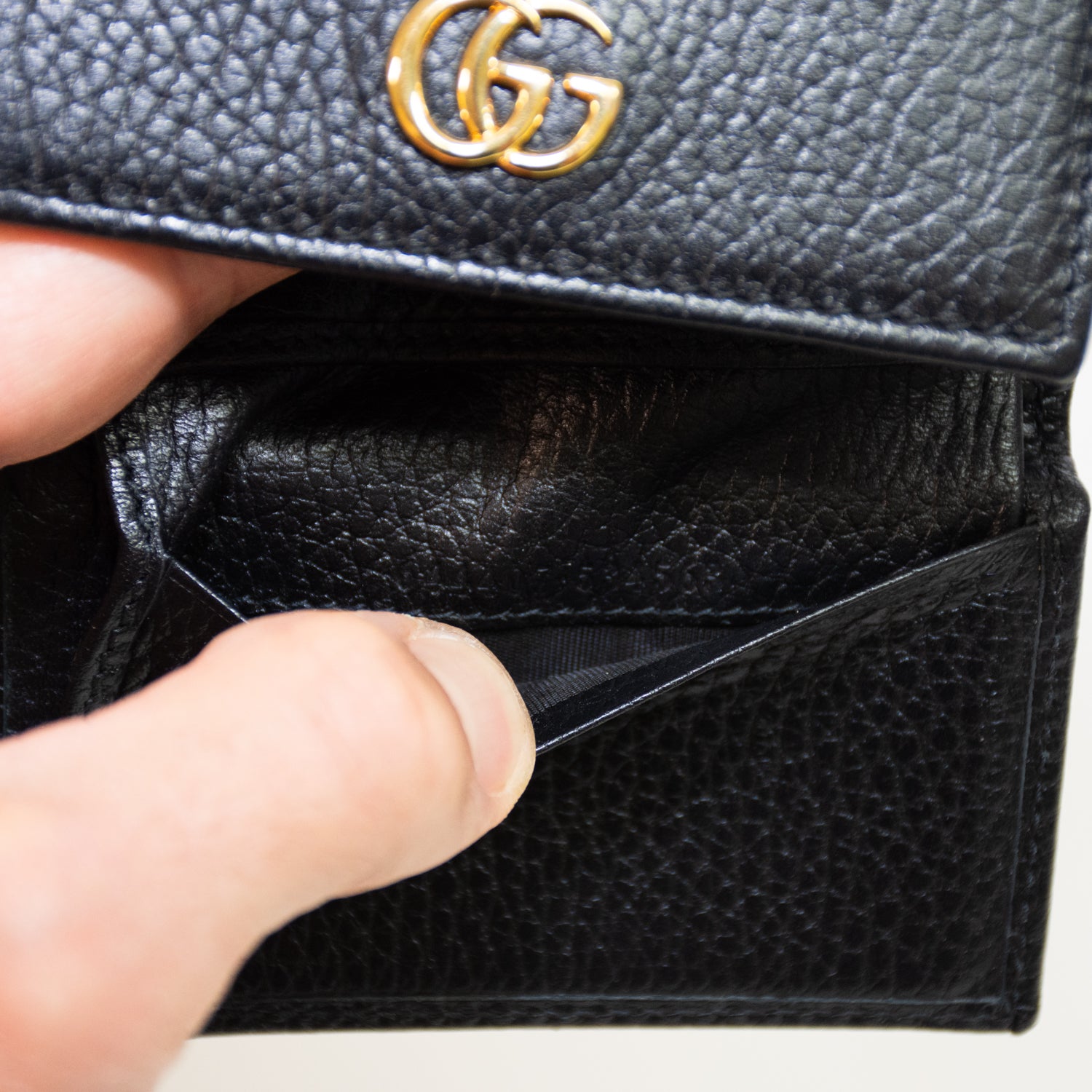Gucci Small Black Leather Wallet - 644407