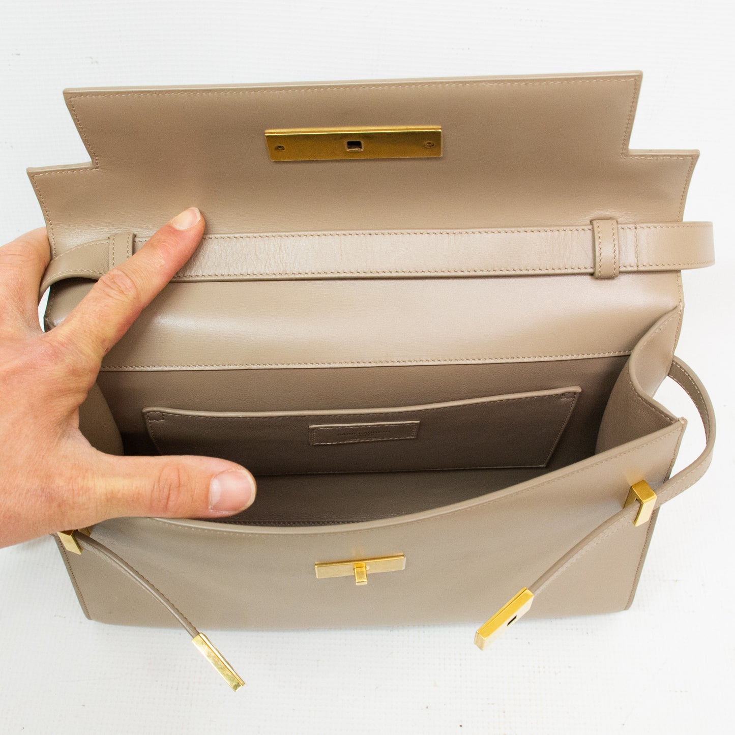 Saint Laurent Manhattan Medium Shoulder Bag