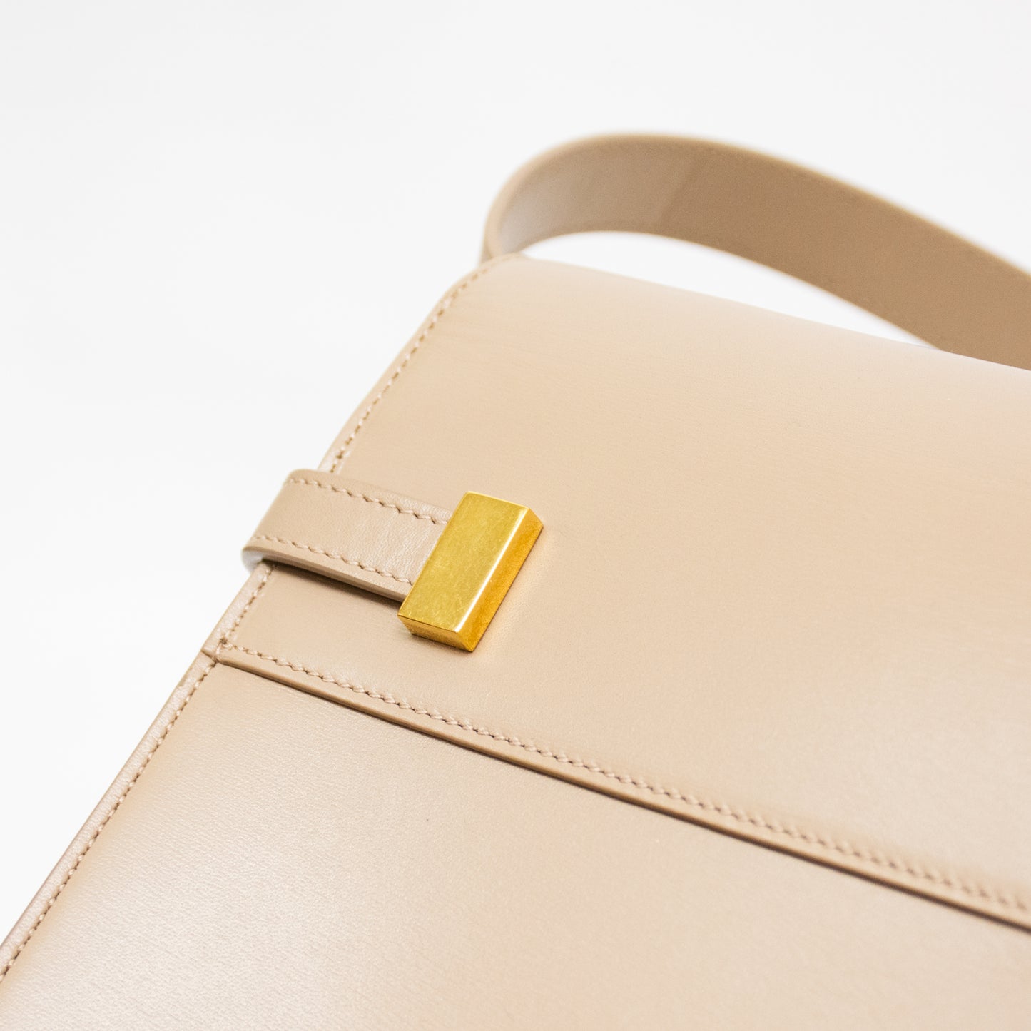 Saint Laurent Manhattan Medium Shoulder Bag