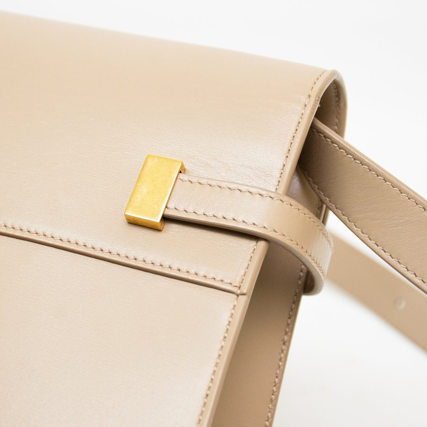 Saint Laurent Manhattan Medium Shoulder Bag