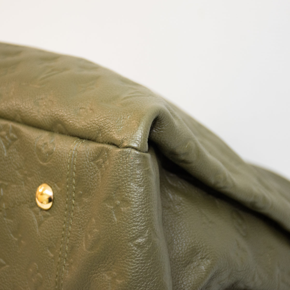 Louis Vuitton Artsy MM Green Hobo Shoulder Bag - M43876