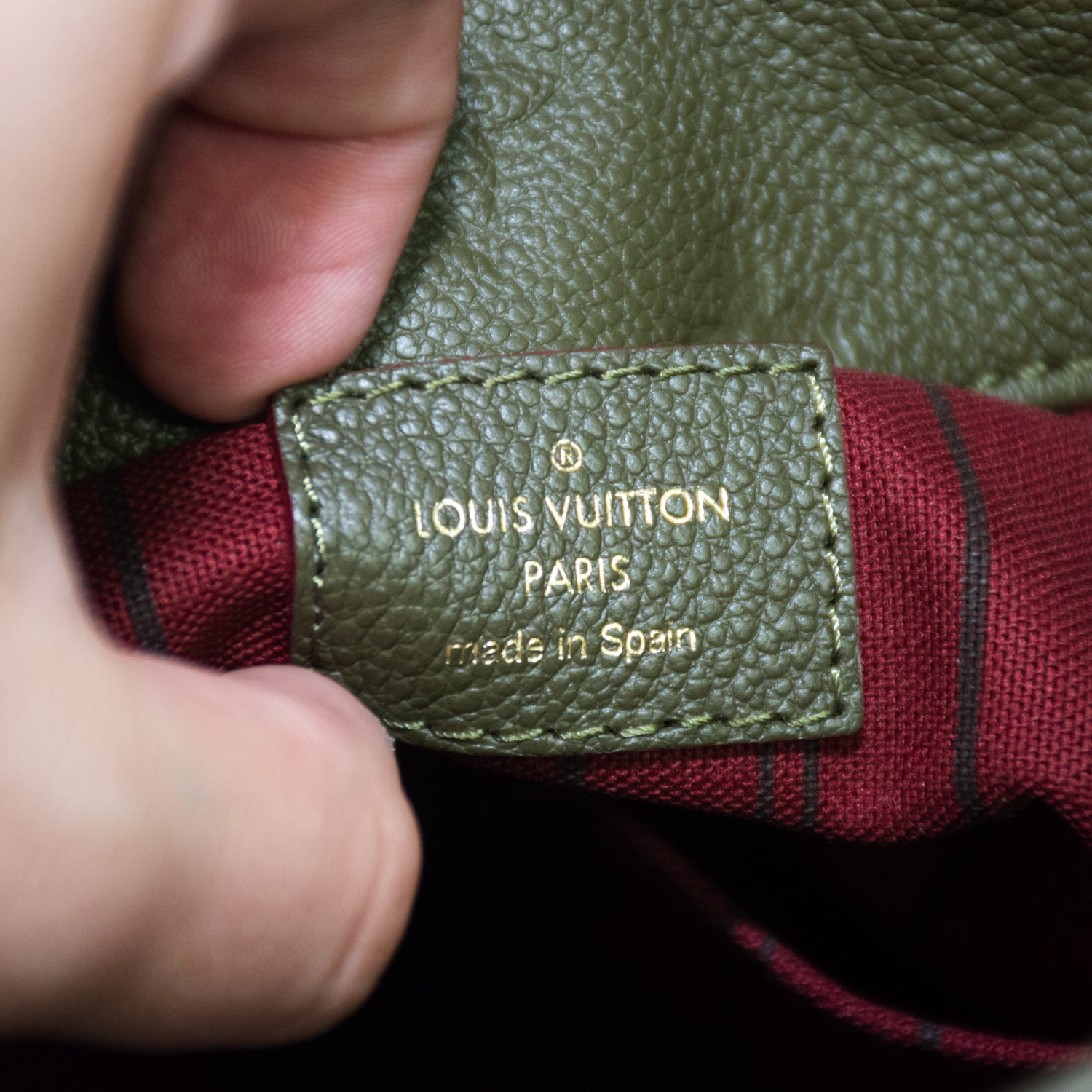 Louis Vuitton Artsy MM Green Hobo Shoulder Bag - M43876