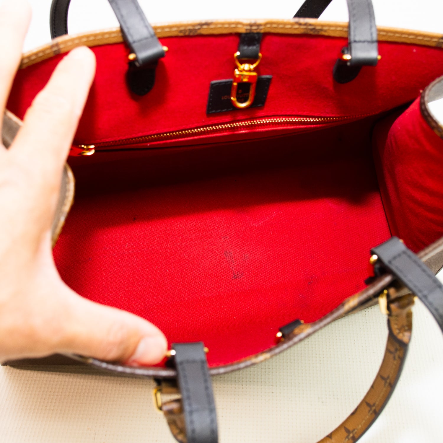 Louis Vuitton M45321 OnTheGo MM Monogram Handbag
