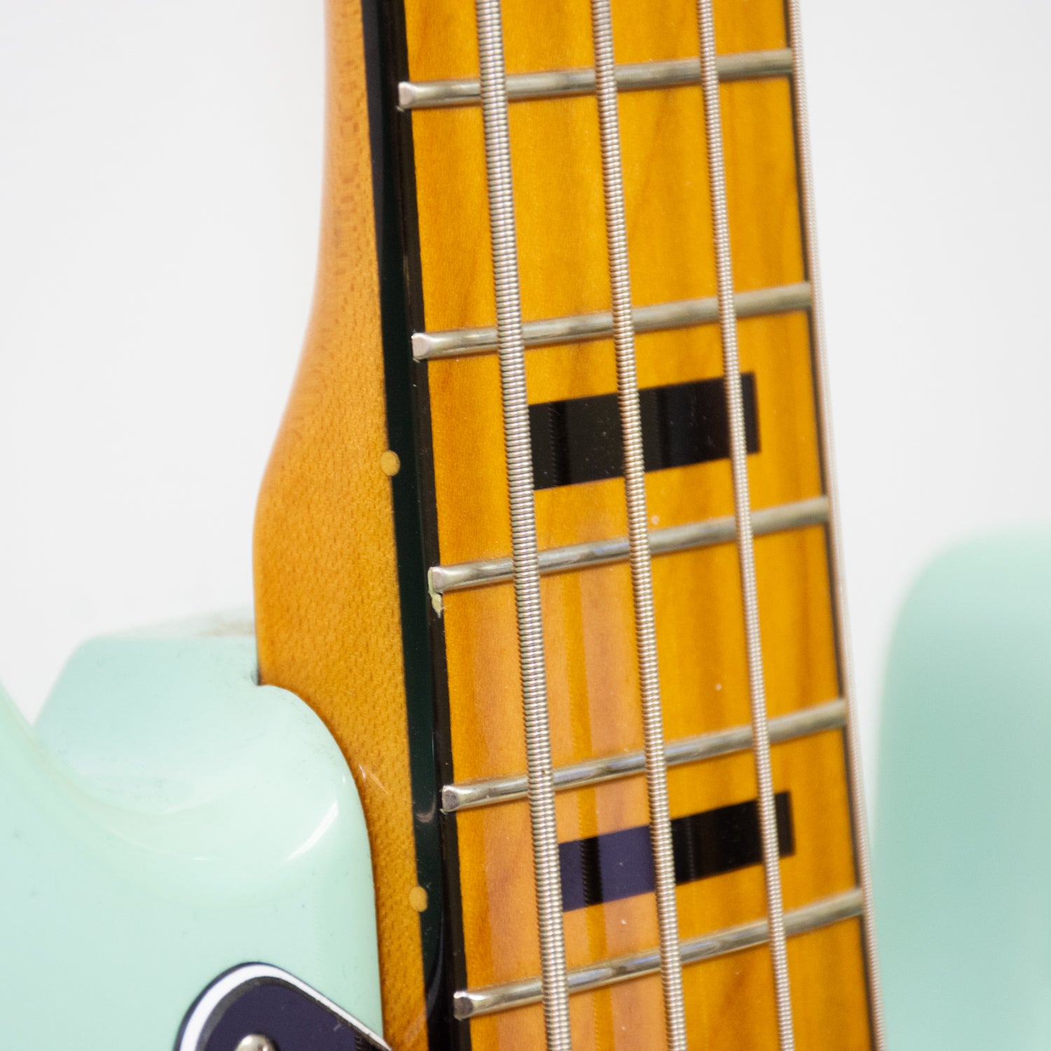 Squier Precision Bass Limited Edition Classic Vibe 70s Bass Guitar - Surf Green
