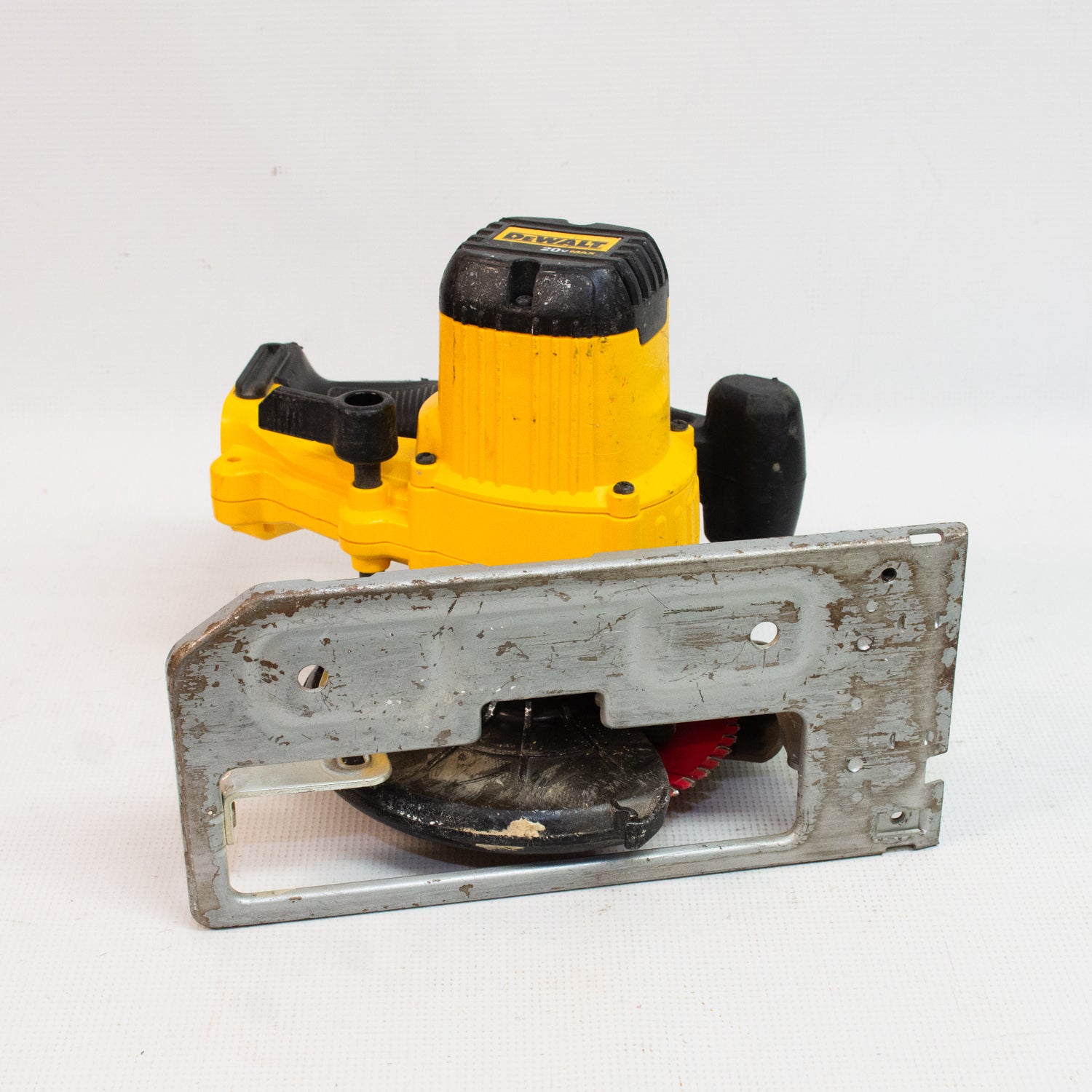 DEWALT DCS393 20V 6-1/2