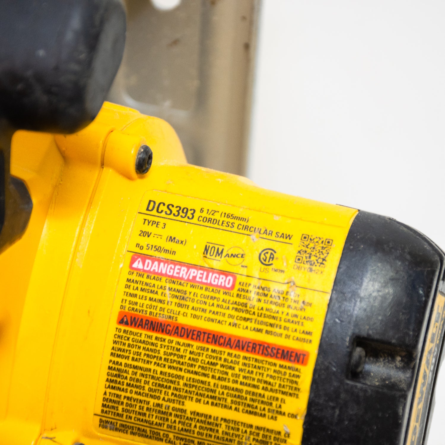 DEWALT DCS393 20V 6-1/2