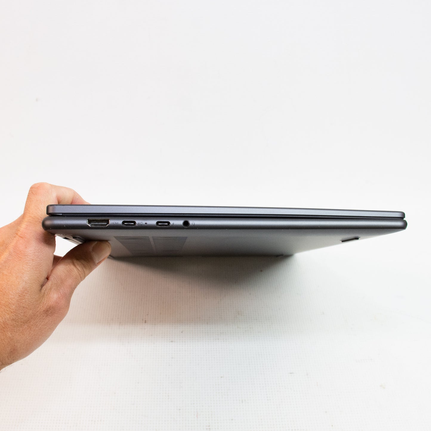 Lenovo Yoga 7 16" - i5-1335U - 16GB Ram - 512 GB SSD