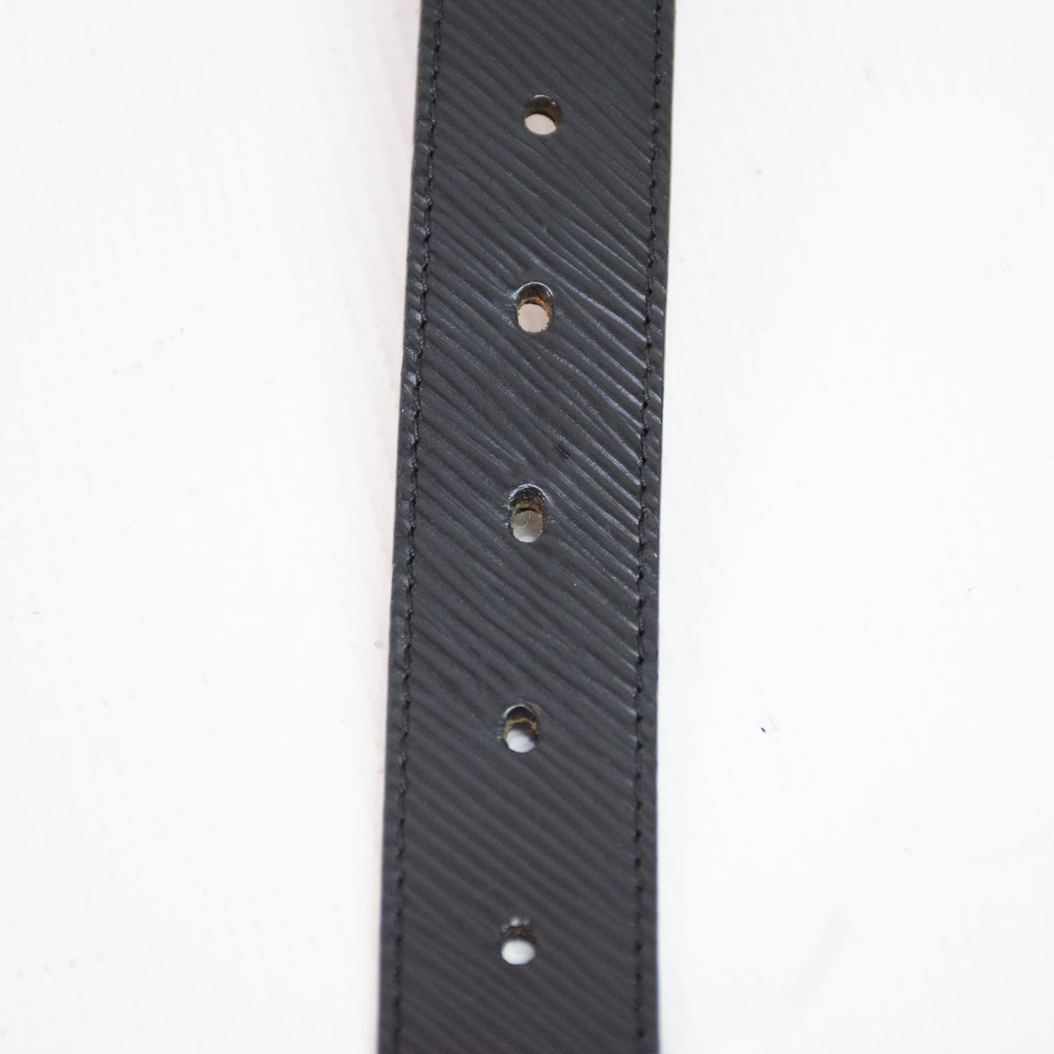 Louis Vuitton BC0137 Ladies LV EPI Twist Gold/Silver Logo Belt