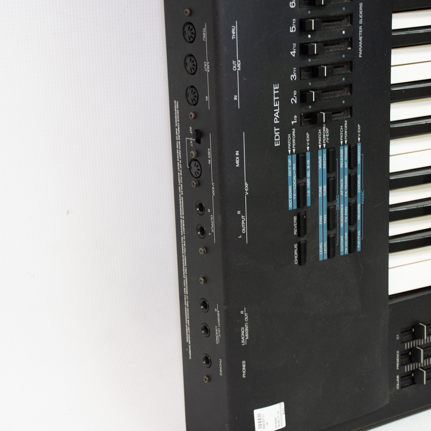 Roland JV-90 Synthesizer Keyboard