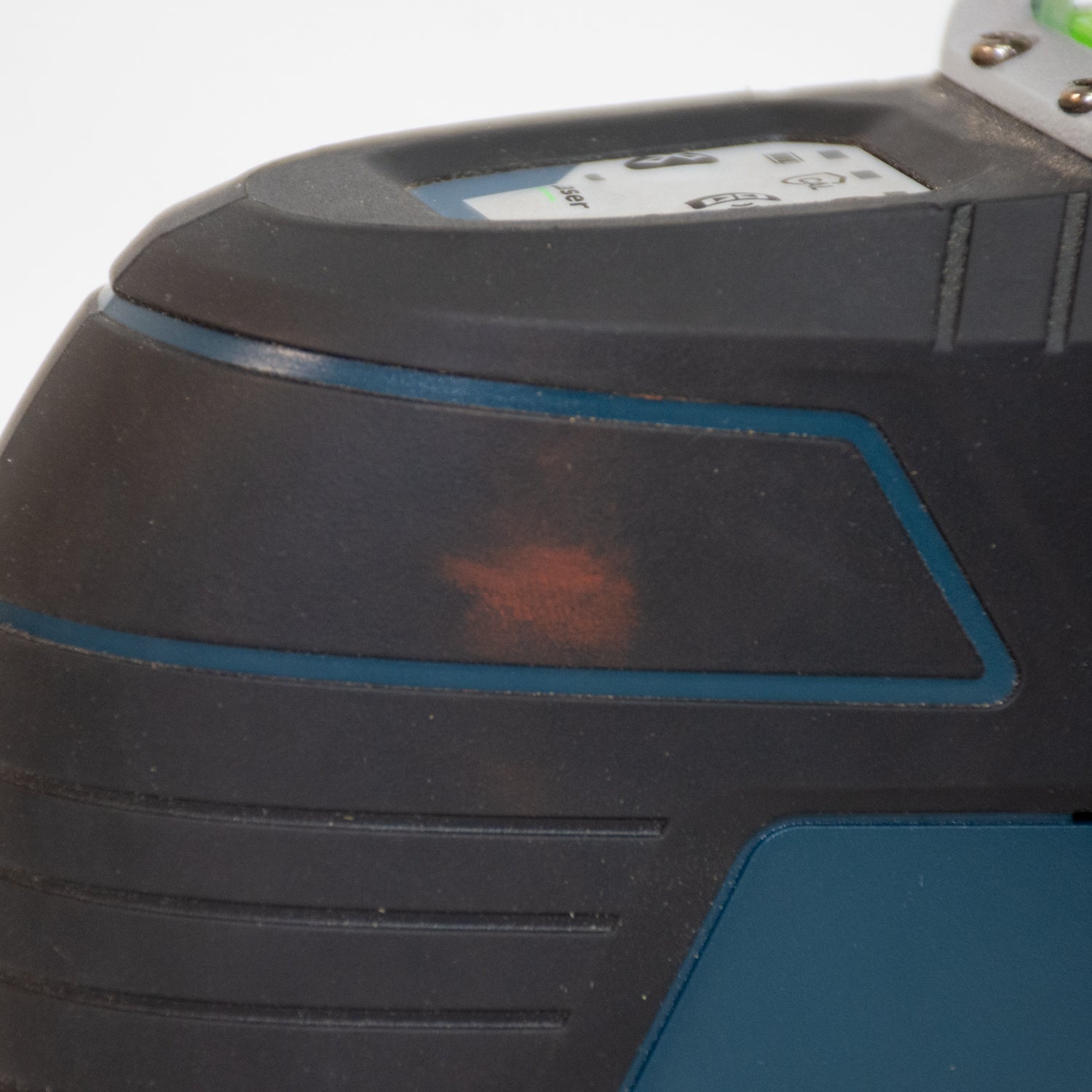 BOSCH GLL3-330CG 2.0Ah Battery Professional Plane Green Beam Line Laser Leveling Kit