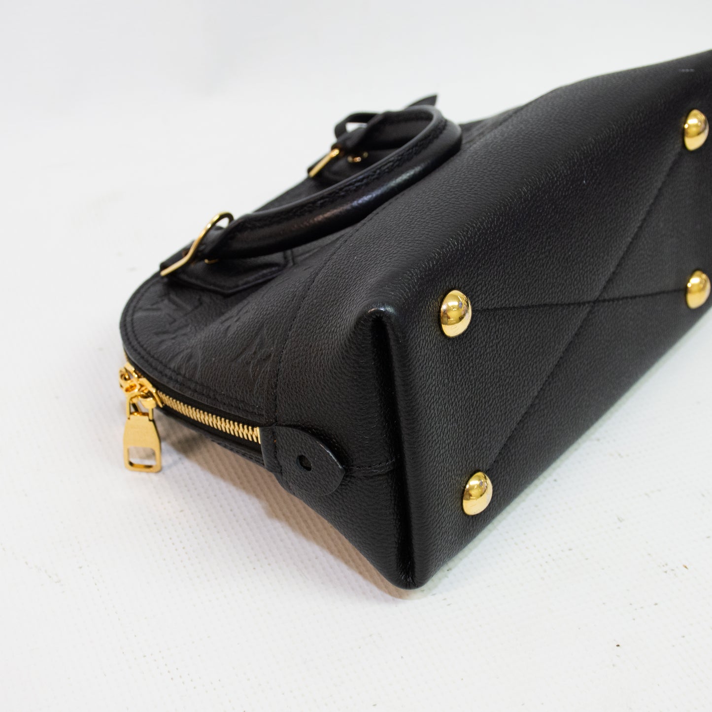 Louis Vuitton M26409 Alma BB Neo Handbag
