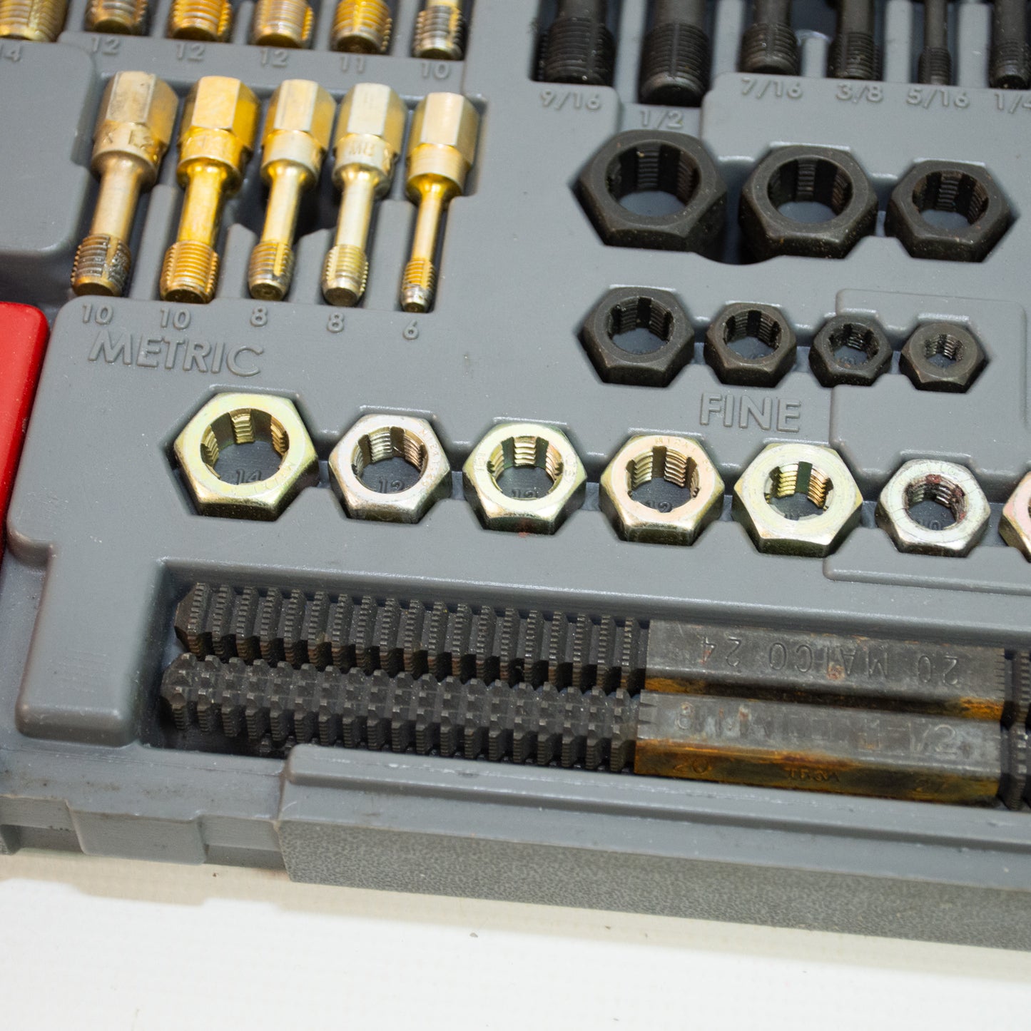 Matco Tools TDK51 51pc Rethreading Tap & Die Set