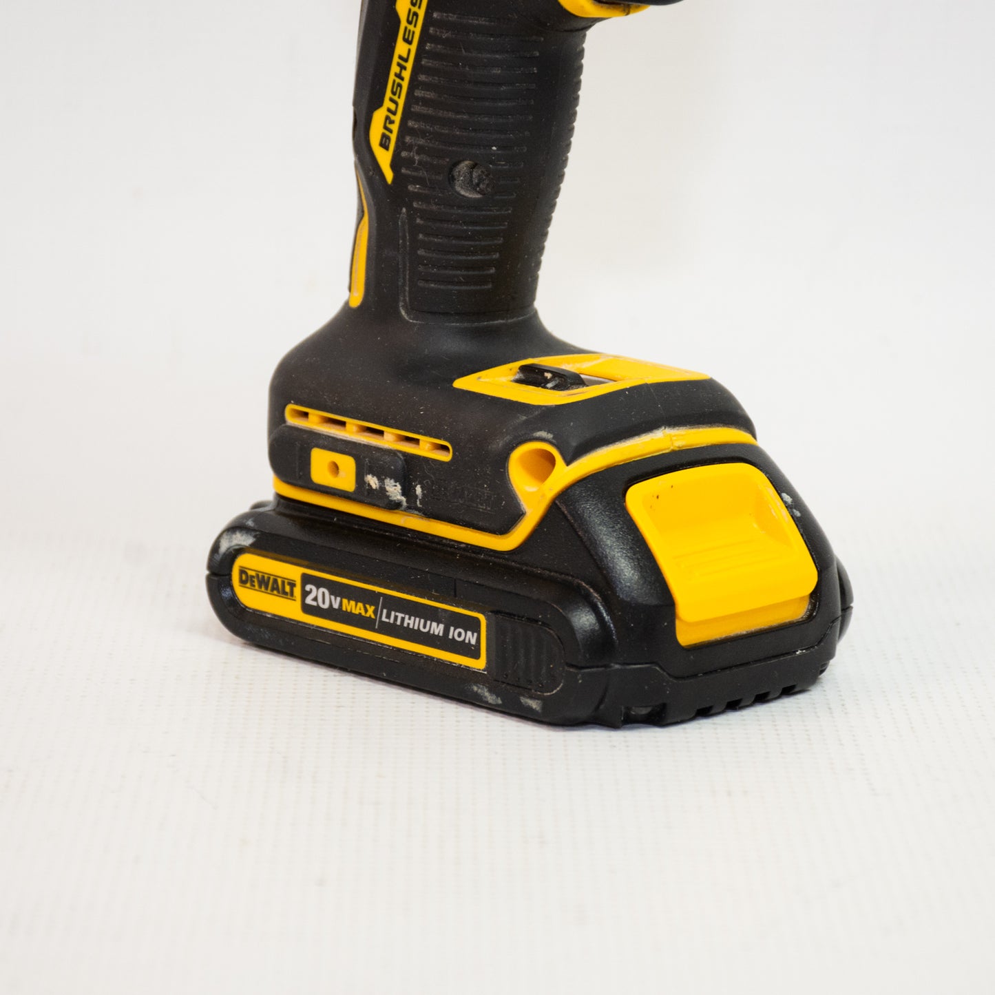 DEWALT DCS356 20V Cordless Oscillating Multi Tool