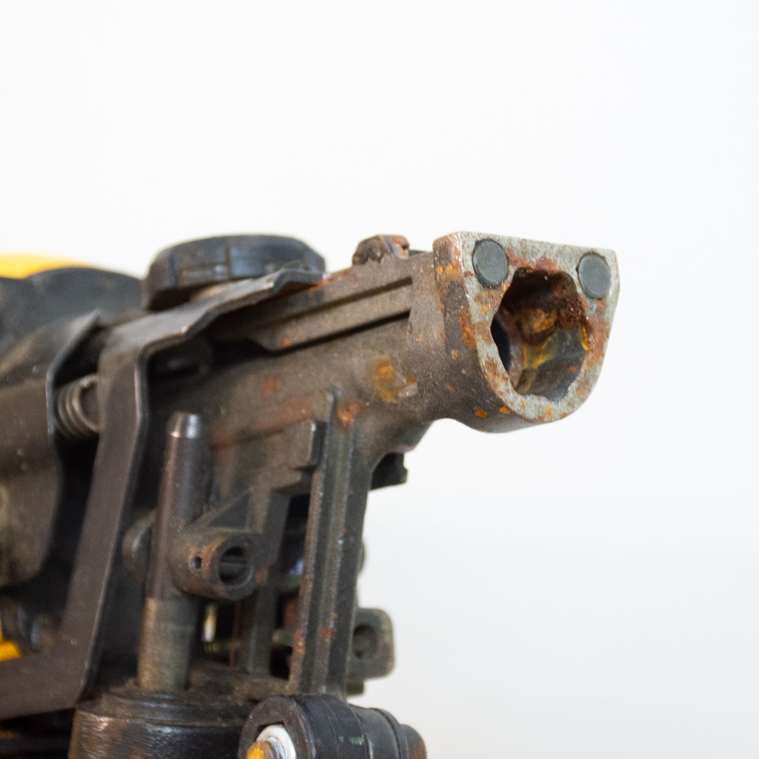 DEWALT DW45RN 15 Degree Coil Roofing Nailer