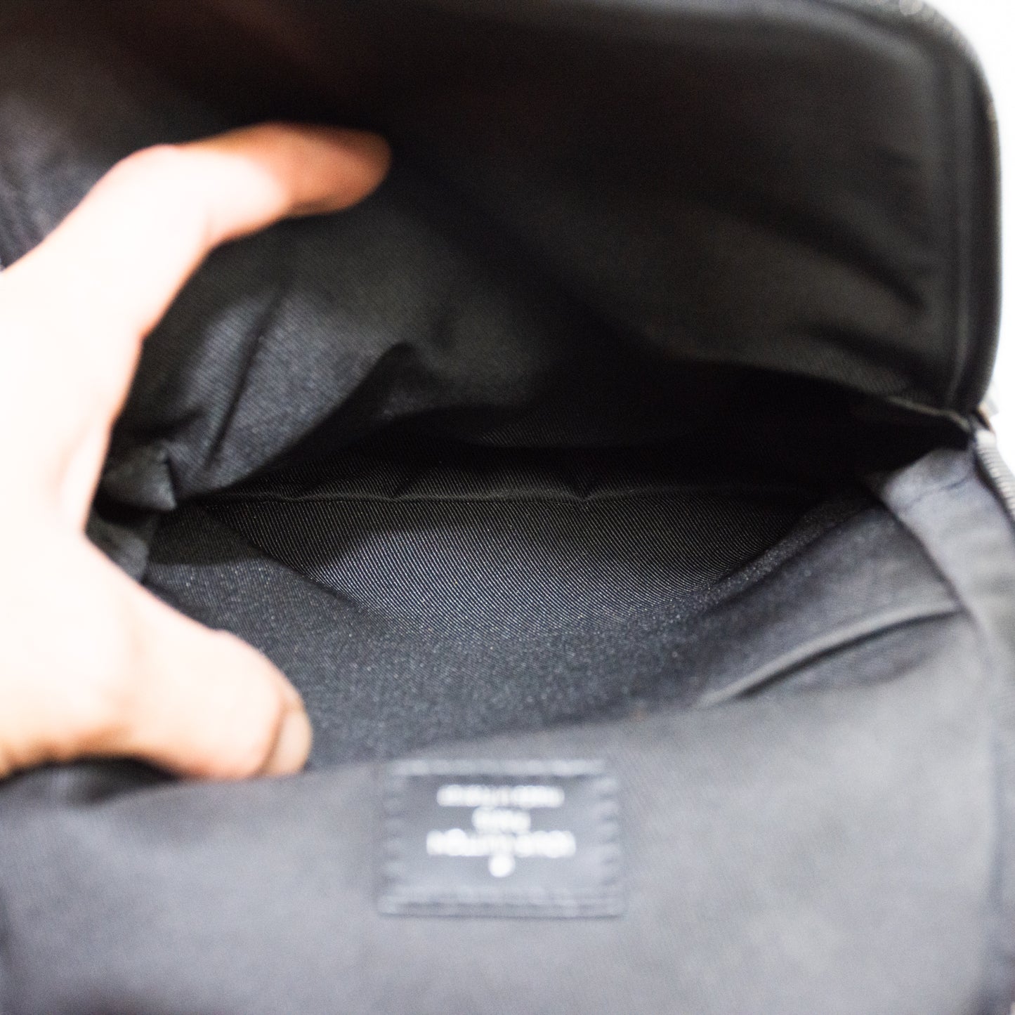 Louis Vuitton M45897 Avenue Macassar Monogram Sling Bag