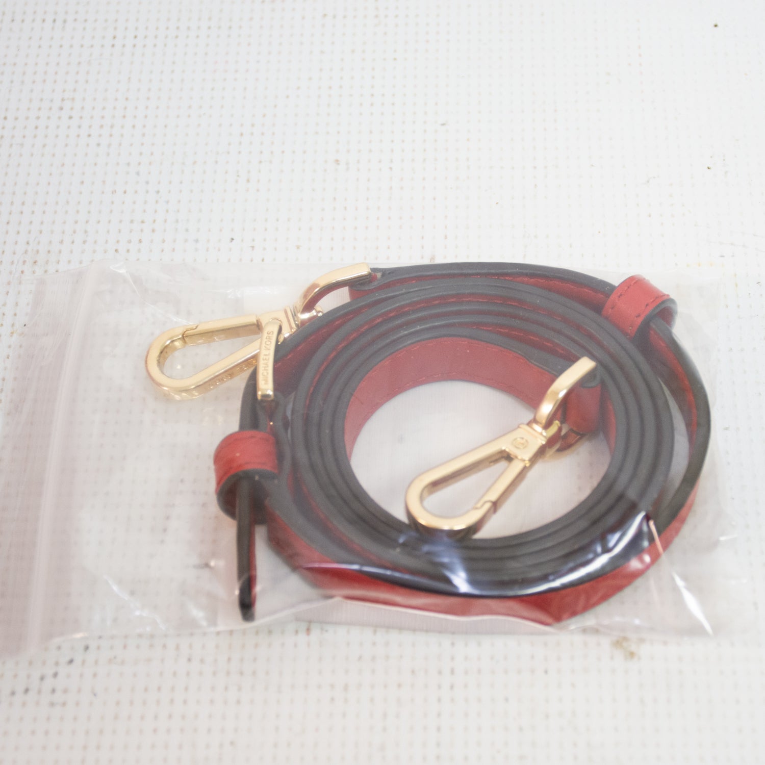 Michael Kors Manhattan Medium Red Leather Satchel - 35F1GNCS6L