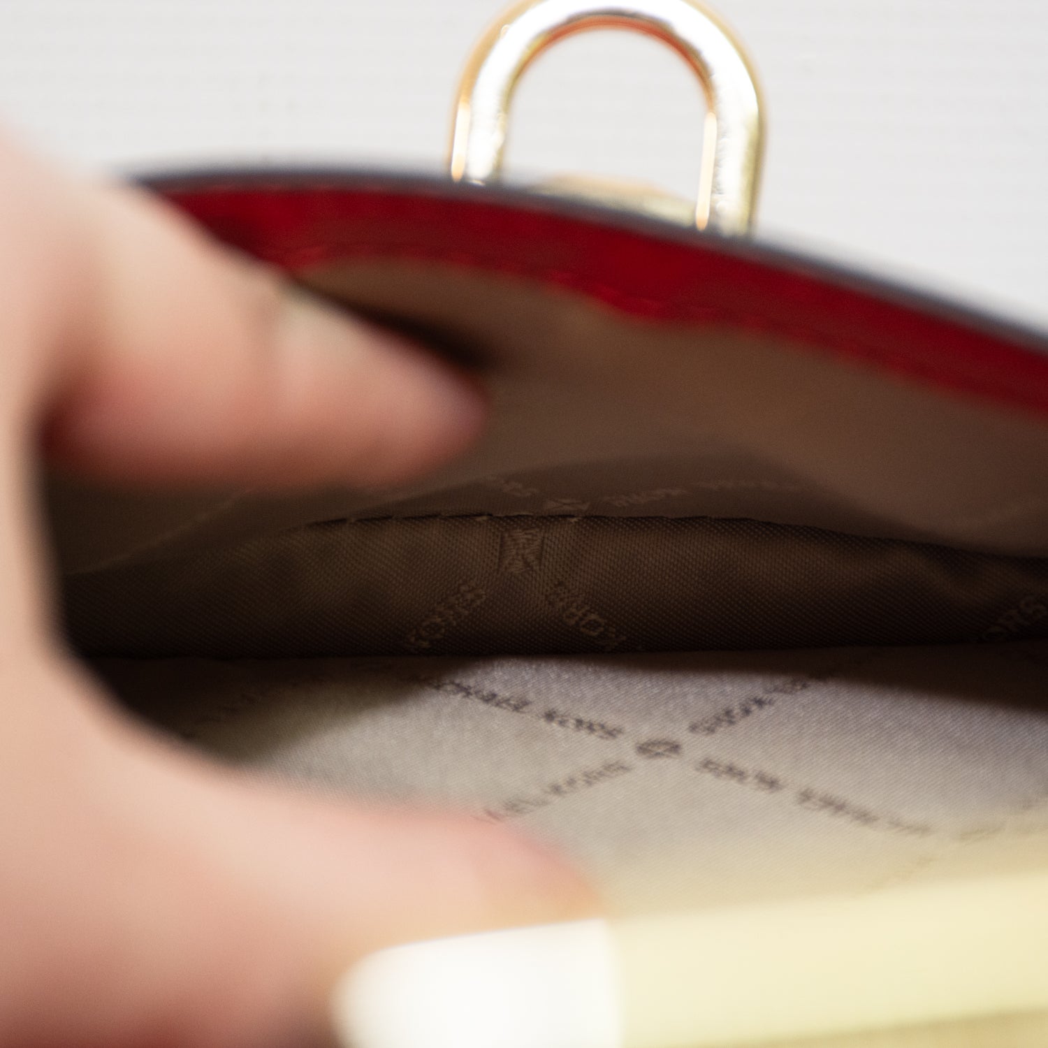 Michael Kors Manhattan Medium Red Leather Satchel - 35F1GNCS6L