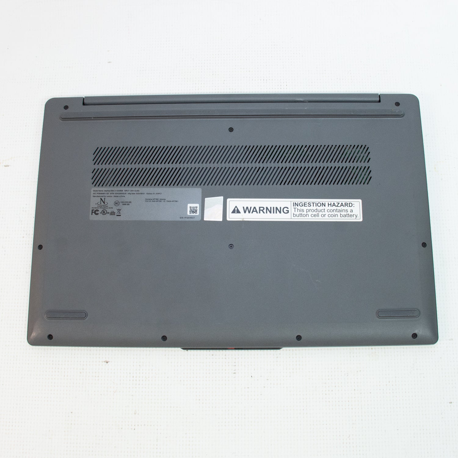 Lenovo Ideapad Slim 315AMN8 - AMD Ryzen 3-7320U @ 2.4Ghz - 8 GB Ram - 512 GB SSD