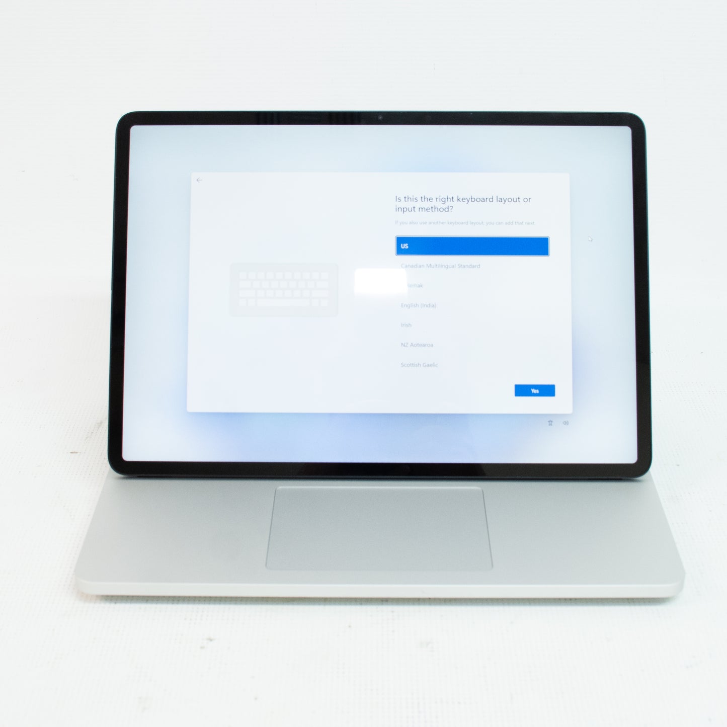 Microsoft 2029 Surface Laptop Studio 2 - Intel 13th Core i7, 16GB Ram, 512 GB, RTX 4050
