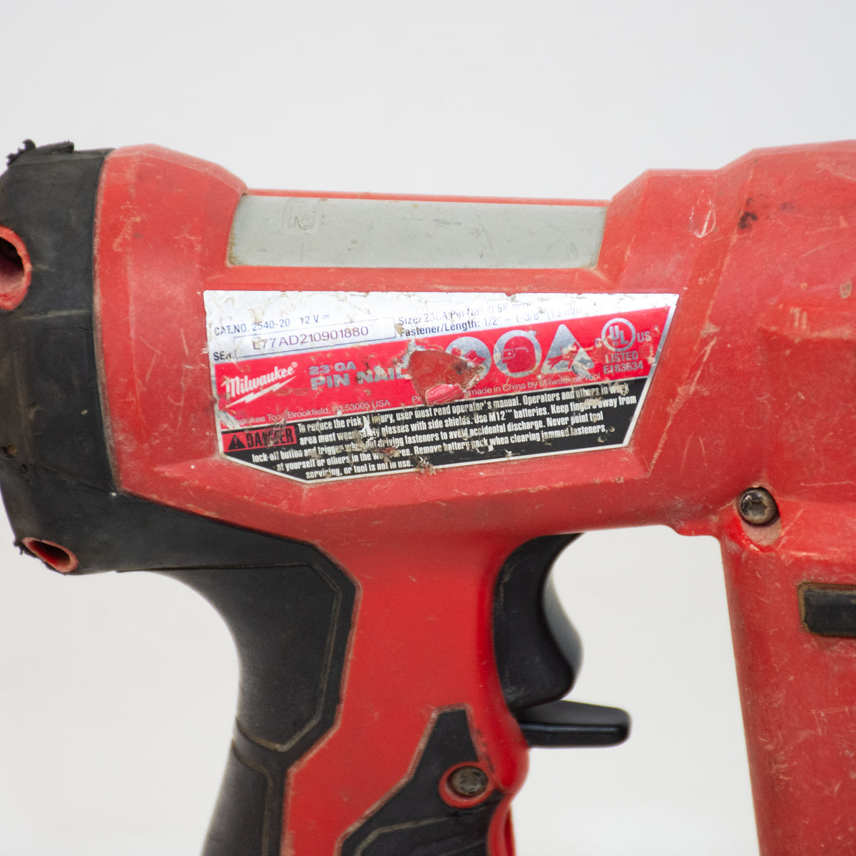 Milwaukee 2540-20 12V 23 Gauge Compact Cordless Pin Nailer