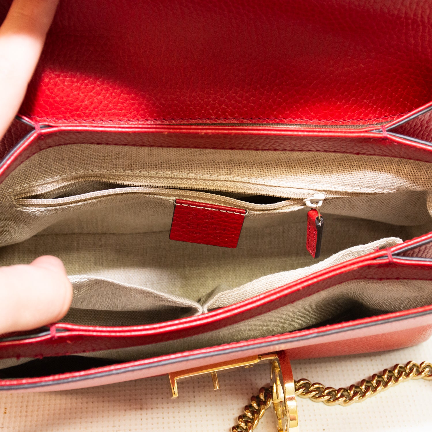 Gucci 510302 Red Interlocking G Chain Shoulder Bag