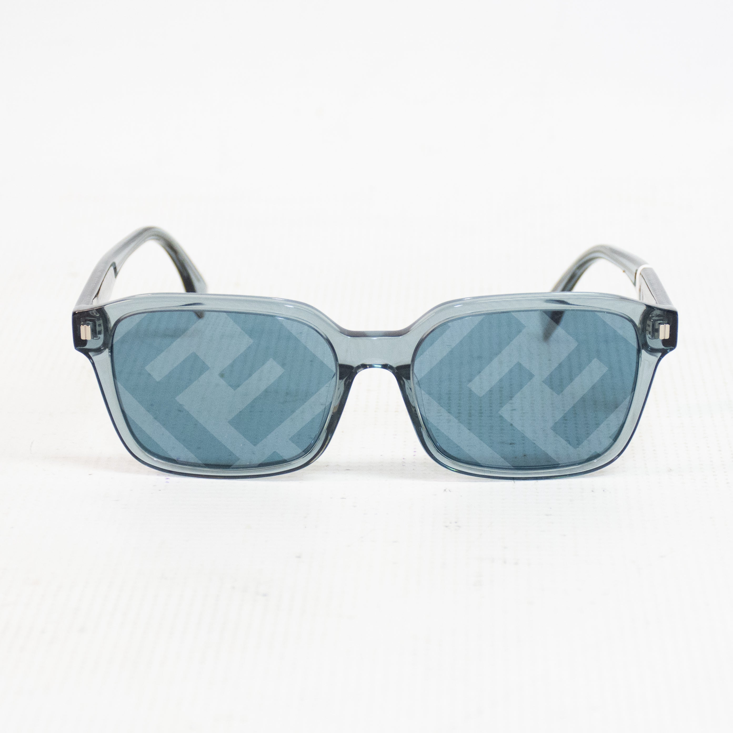 Fendi FE40025F Square Sunglasses