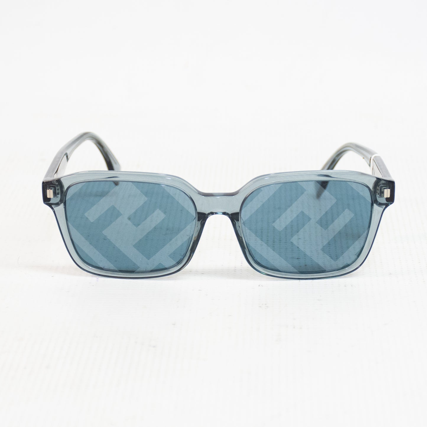 Fendi FE40025F Square Sunglasses