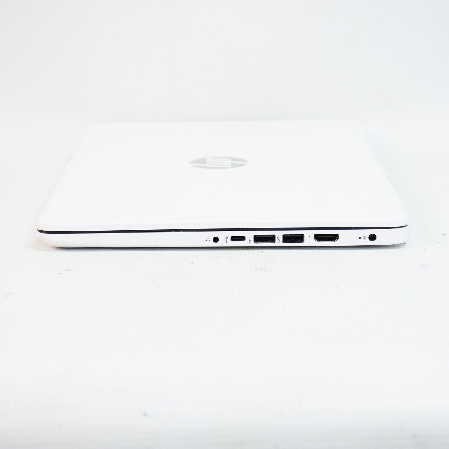 HP 14-DQ3000DX Laptop - Intel Celeron N4500, 4 GB Ram, 64 GB SSD