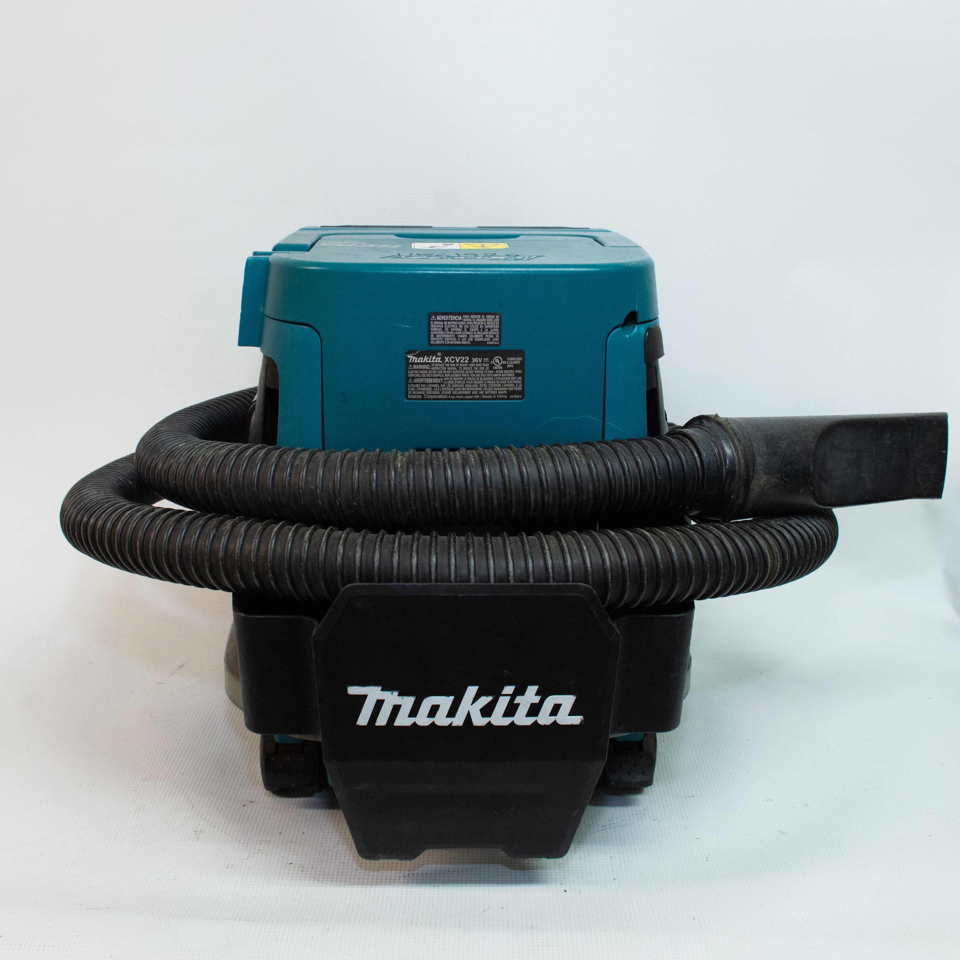 Makita XCV22 Cordless 2.1Gal 19V Vacuum