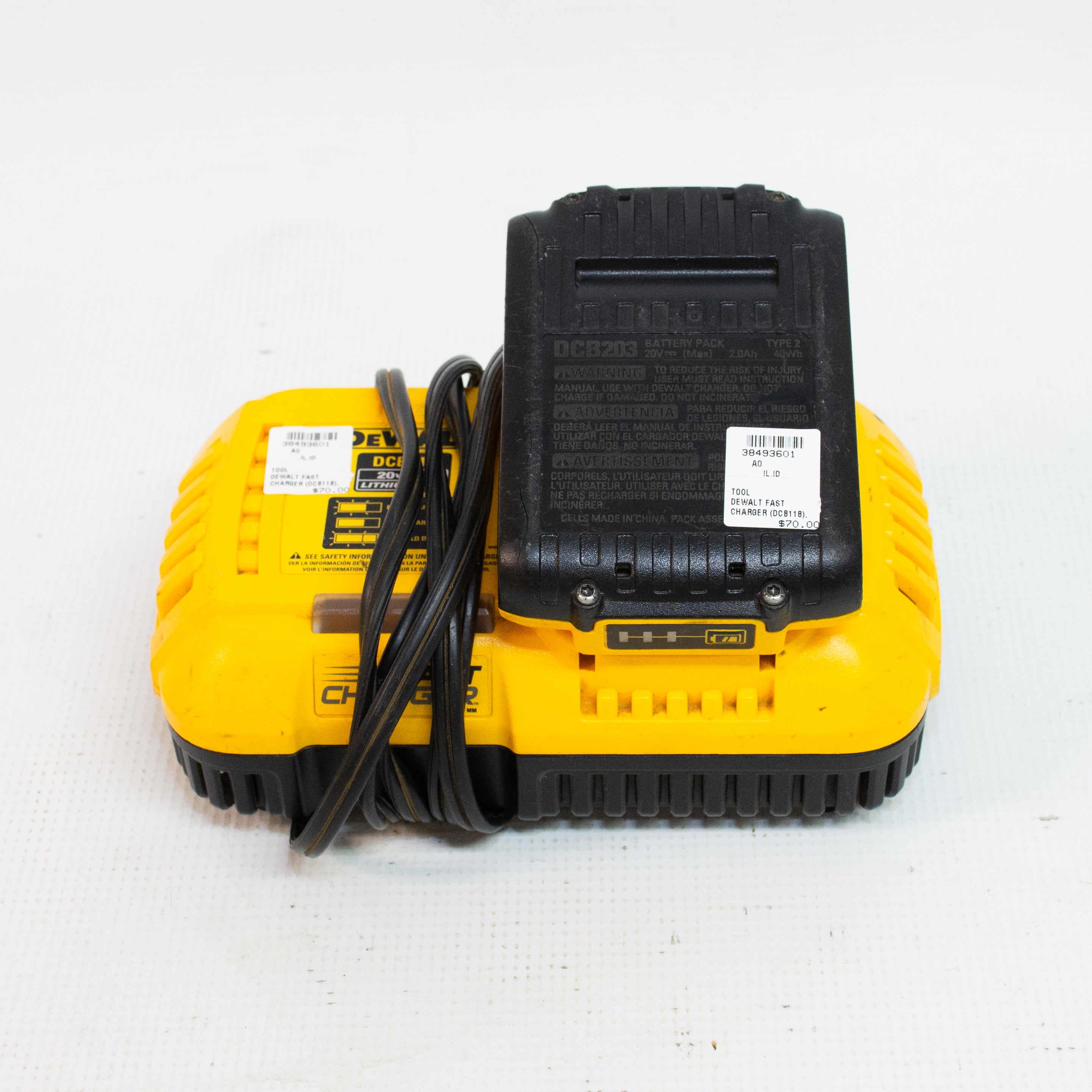 DEWALT DCB118 Fast Charger & DCB203 Battery Pack Bundle