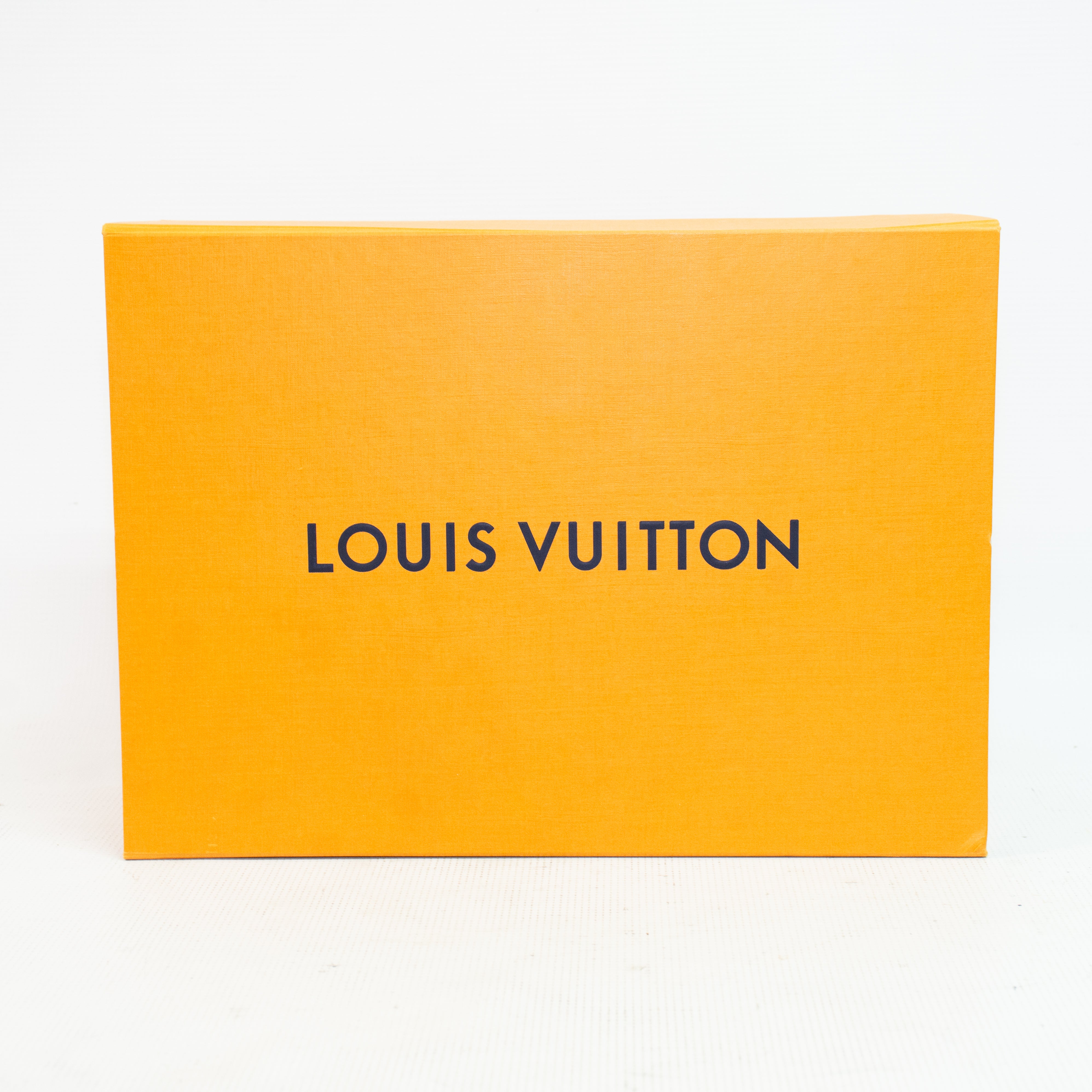 Louis Vuitton Discovery Bum PM Water Color Monogram Body Bag - M45759